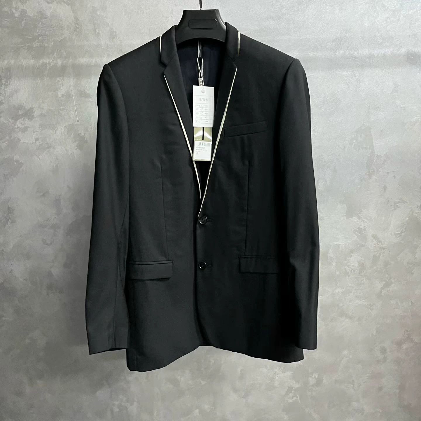Dior [Dior] Classic Black Solid Lapel V-Neck Blazer Size 46R - 1 Thumbnail