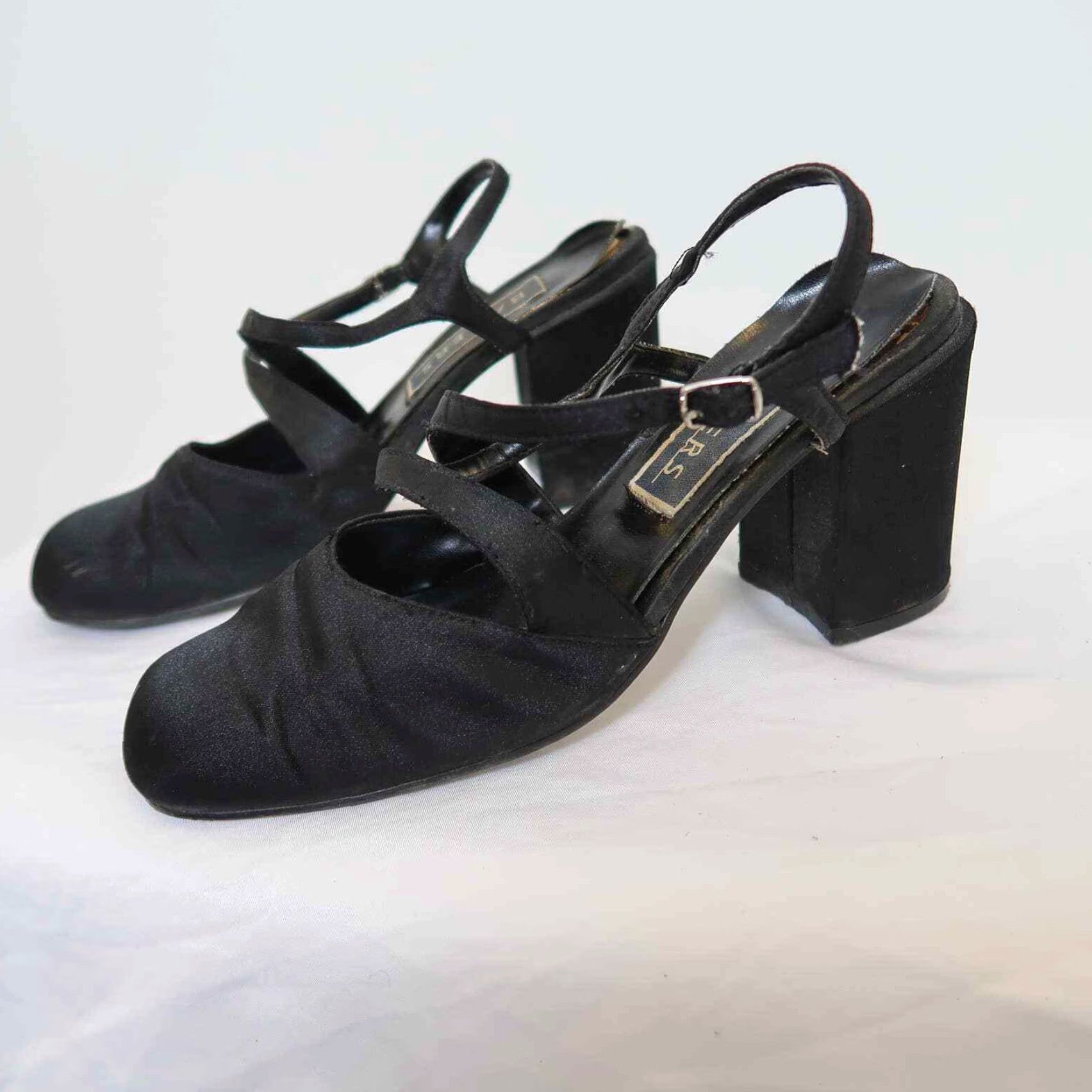 Vintage VINTAGE Bakers chunky satin strappy heels Heels Size 9 Black 1990s Party Mens/Womens Size US 9 / IT 39 - 3 Thumbnail