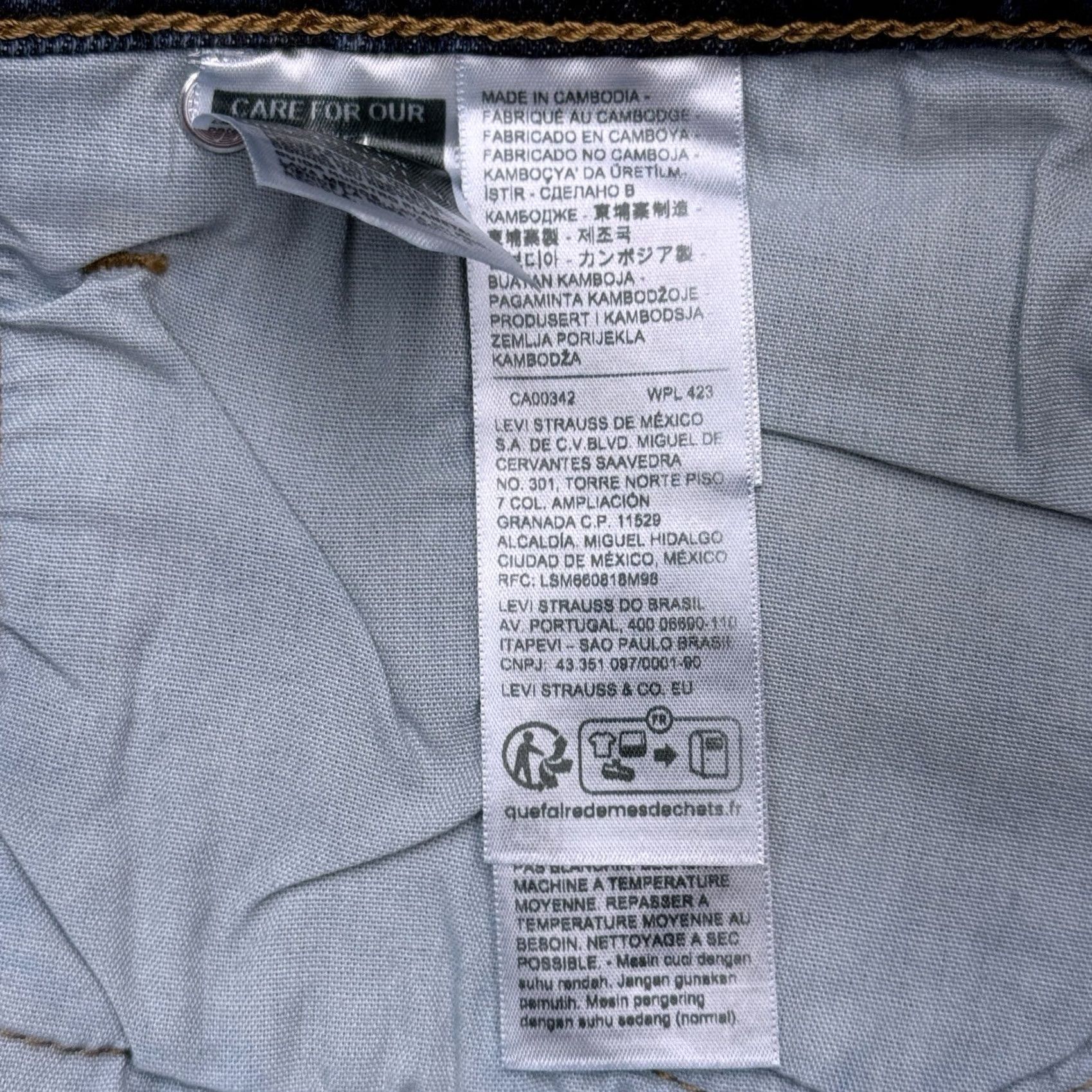 Levi's VINTAGE Levis 501 Shorts Womens 24W Button Fly High Rise Stretch New Size 42" / US 20 - 7 Thumbnail