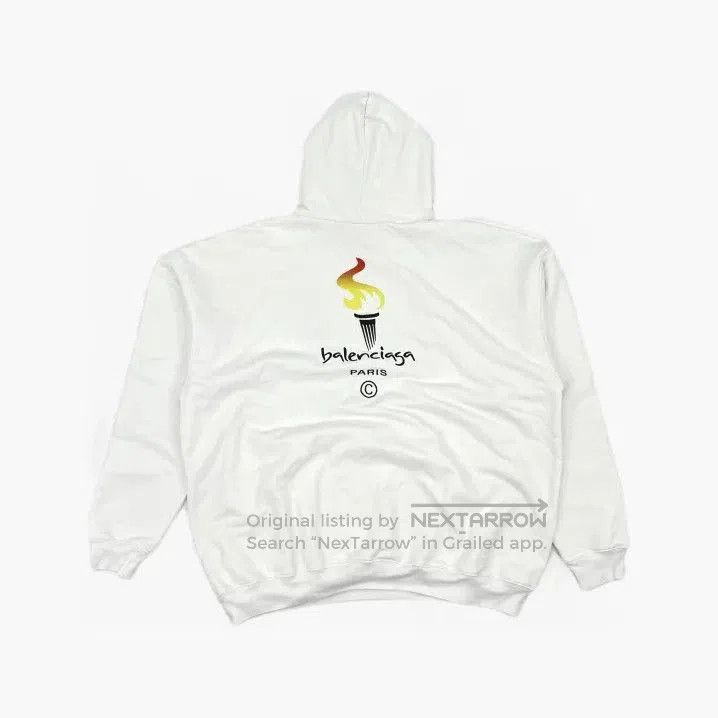 Balenciaga Balenciaga White Graphic Print Long Sleeve Hoodie. Size US XXS / EU 40 - 3 Thumbnail