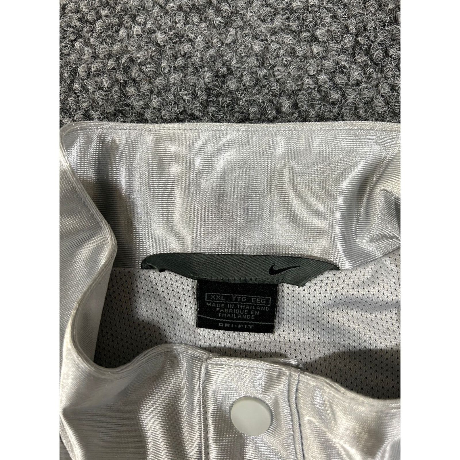 Nike Nike Dri-Fit Jacket Mens 2XL Gray Lightweight Hooded Zip Pockets Vintage-style Running Gym Training Seasonal Winter Fall Spring Athletic Coat Size US XXL / EU 58 / 5 - 5 Thumbnail