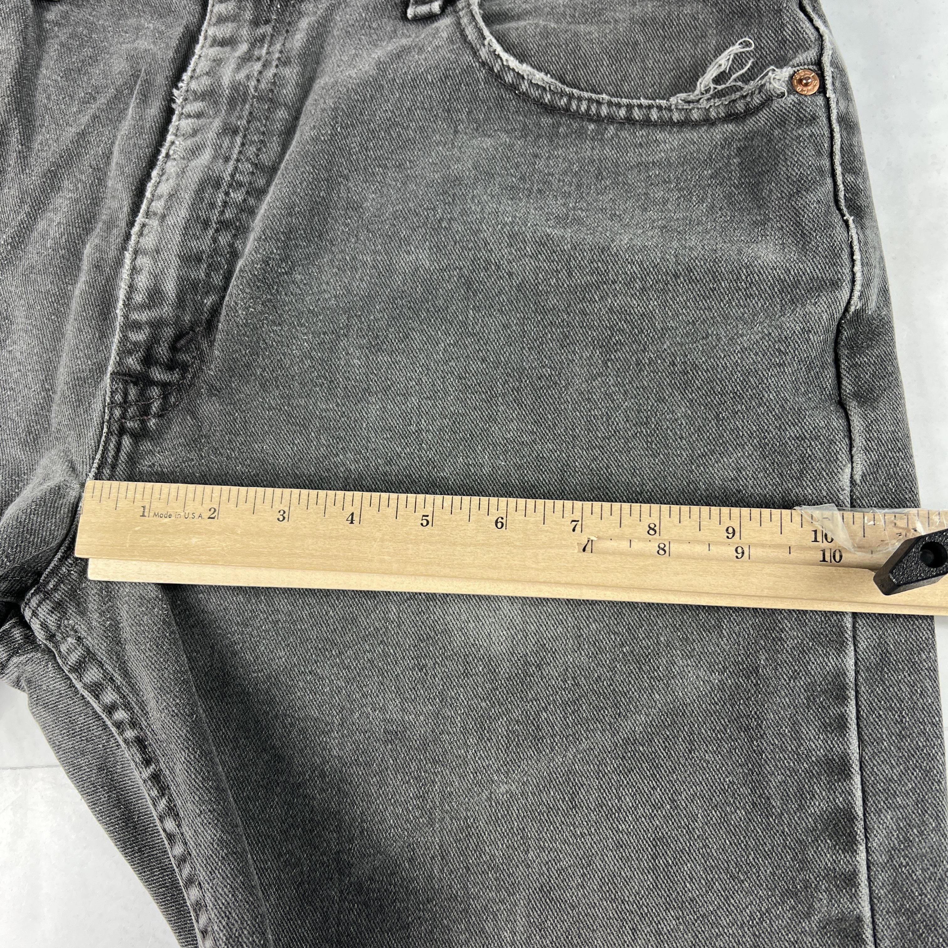Levi's × Vintage Y2K Levi's Jean Shorts 505 Faded Cut Off Cotton Denim Jorts Size US 34 / EU 50 - 20 Thumbnail