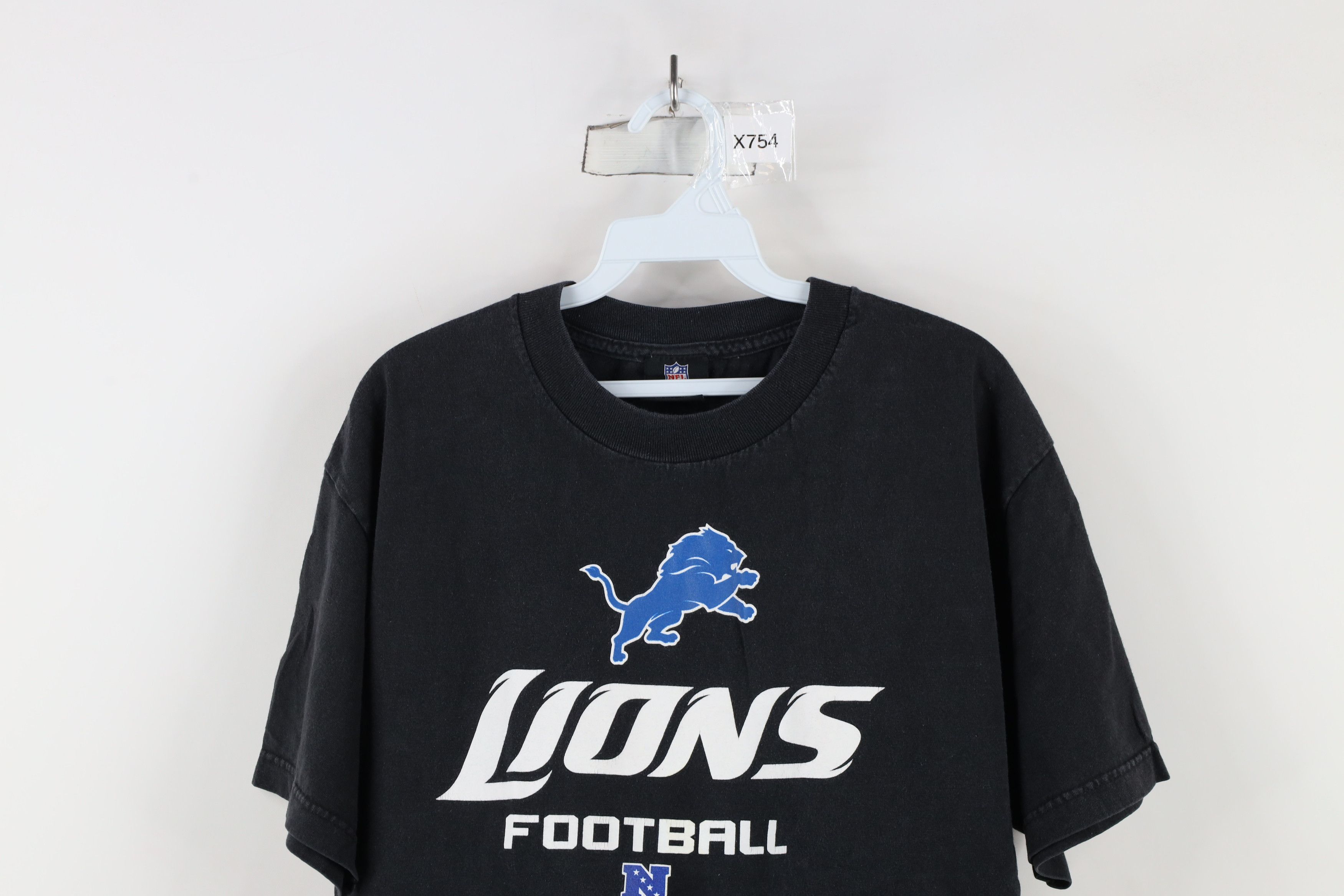 Vintage Vintage NFL Spell Out Detroit Lions Football T-Shirt Black Size US L / EU 52-54 / 3 - 2 Thumbnail