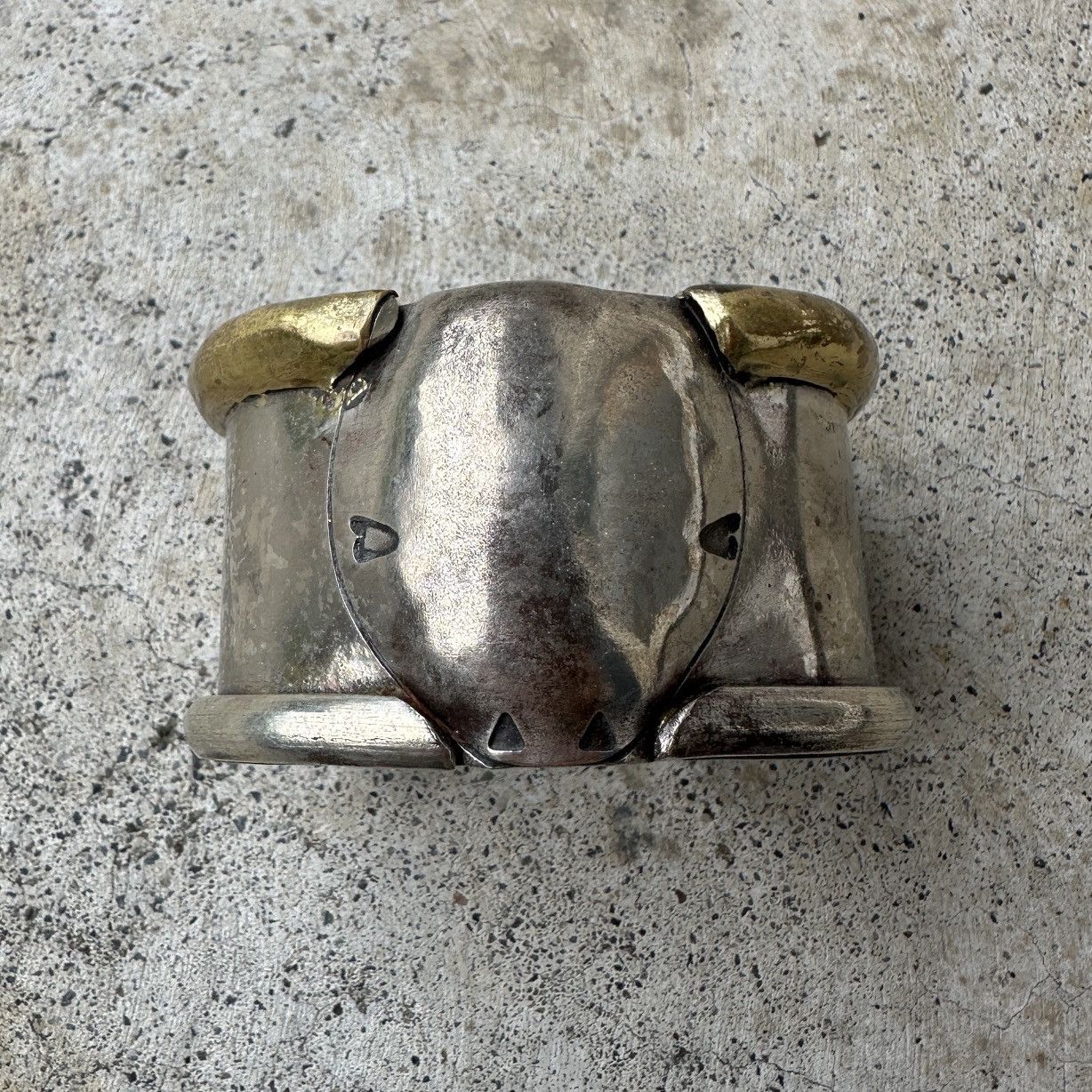 Kapital Kapital bull horn flower heart navajo symbol bangle bracelet Size ONE SIZE - 2 Thumbnail