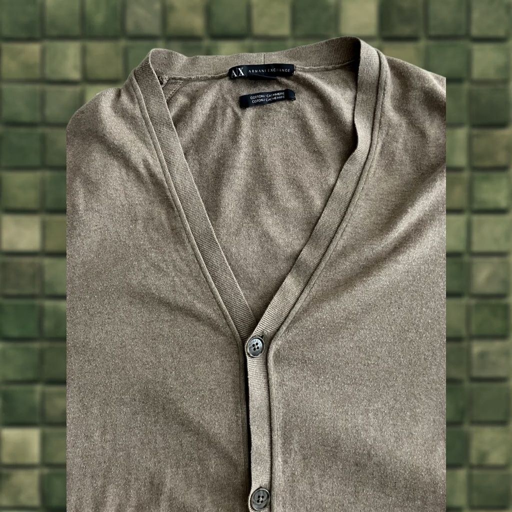 Giorgio Armani VINTAGE Giorgio Armani Cardigan M Merino Wool Button-Front Beige Men Regular Knit Journey Party/Cocktail Swank Mens Size US M / EU 48-50 / 2 - 1 Thumbnail