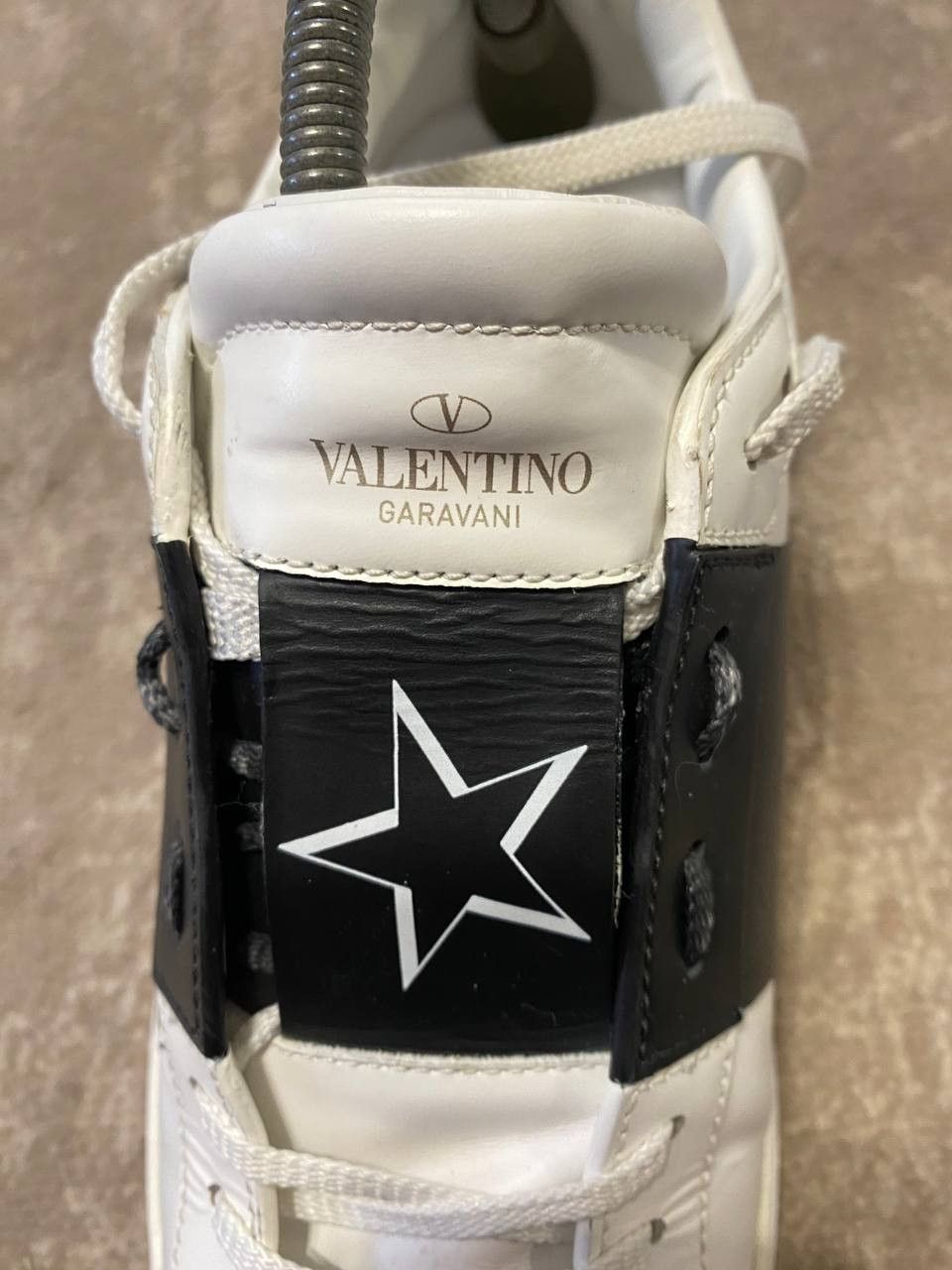Gianni Valentino Valentino Garavani VLTN Star Open low Top Trainers Size US 11 / EU 44 - 6 Thumbnail