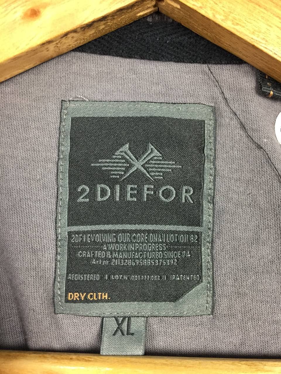 Other 2DIEFOR Acid Wash V-Neck Long Sleeve Tee Size US XL / EU 56 / 4 - 9 Thumbnail