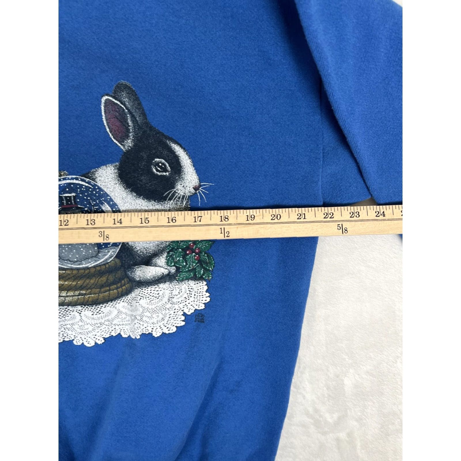 Vintage VINTAGE Cotton Grove Designs Rabbit Snow Globe Christmas Mock Neck Fleece Sweater Womens Large Blue Holiday Graphic Print Pullover Sweater Size L / US 10 / IT 46 - 4 Thumbnail