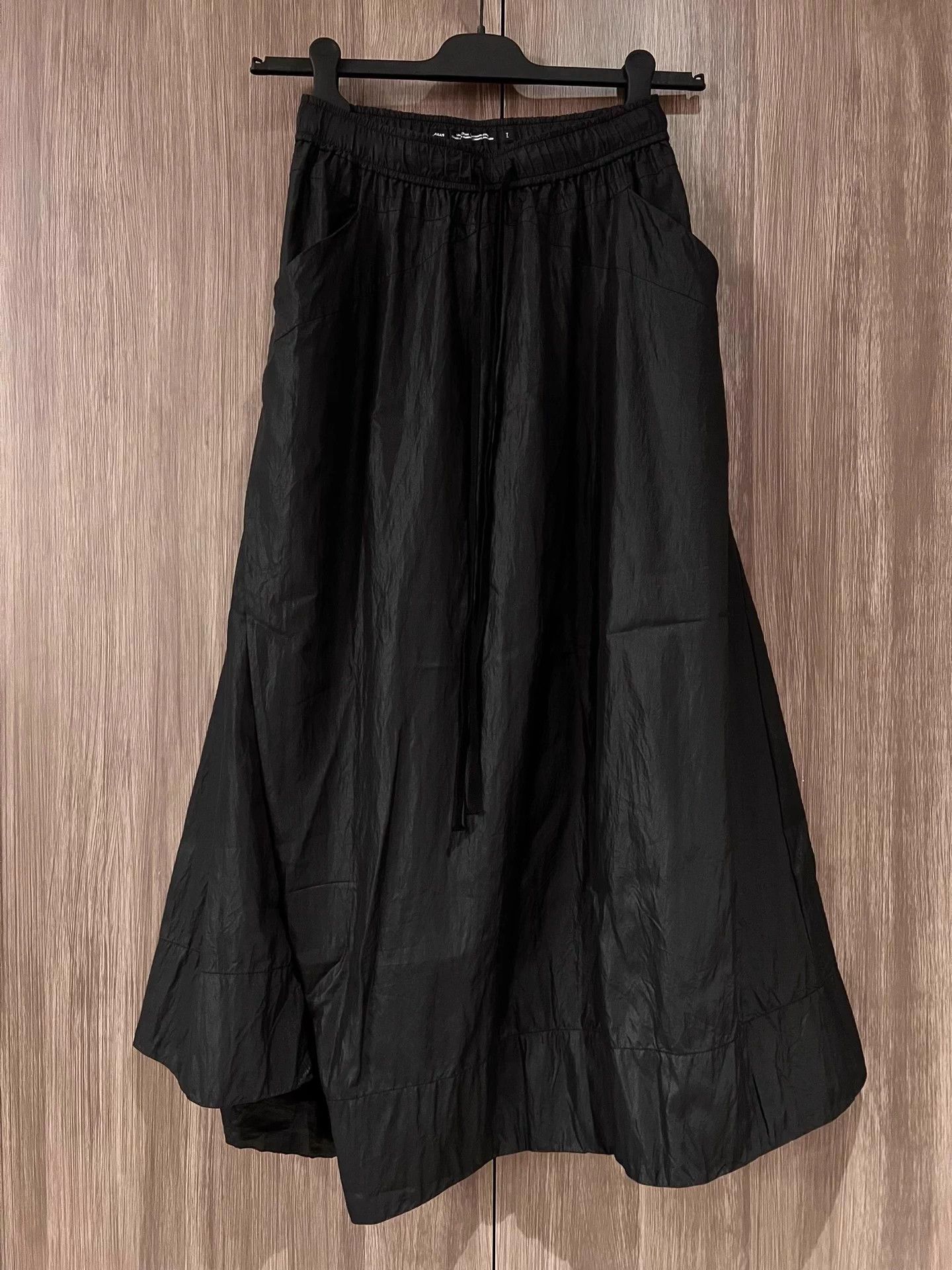 Julius Julius 7 2024 Silk Rayon Nylon Wide Leg Skirtpants 1 Size 25" / US 0 / IT 36 - 1 Thumbnail