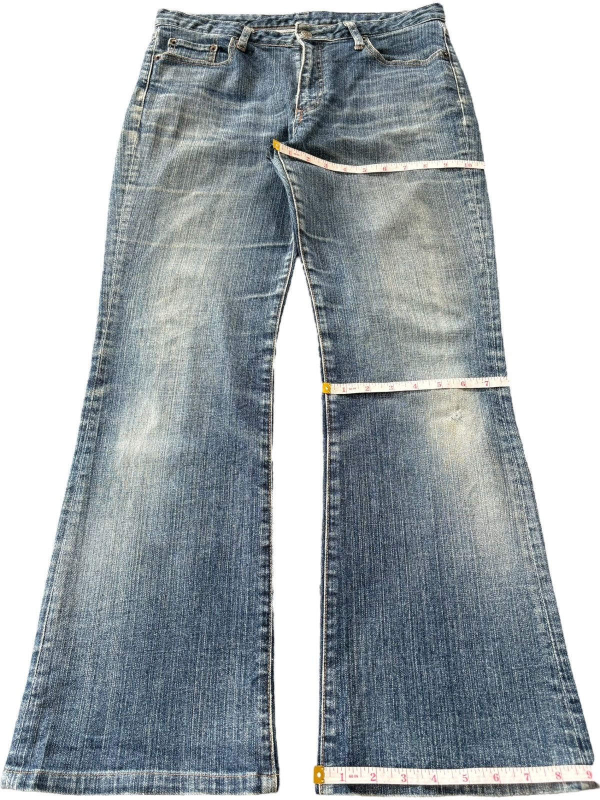 Uniqlo Vintage Japanese Uniqlo Blue Wash Flare Jeans Size US 32 / EU 48 - 9 Thumbnail