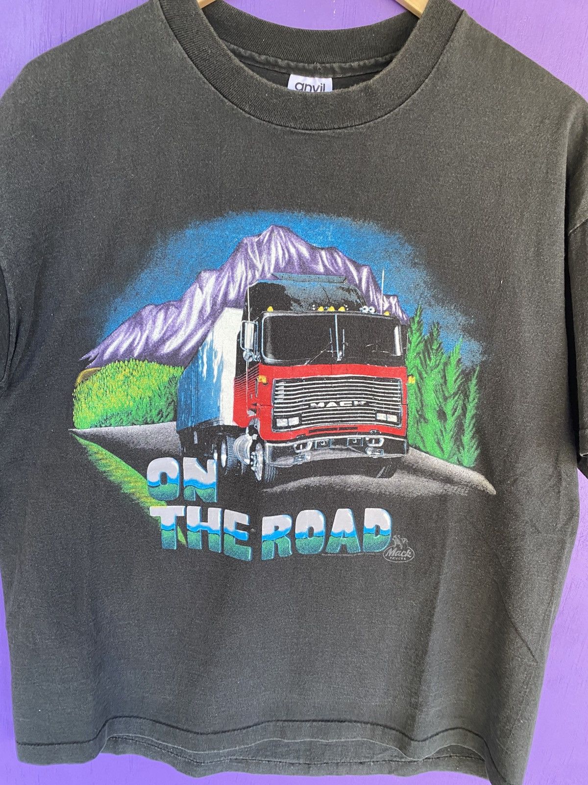 Other Vintage 90s Mack trucks on the road t-shirt Size US L / EU 52-54 / 3 - 3 Thumbnail