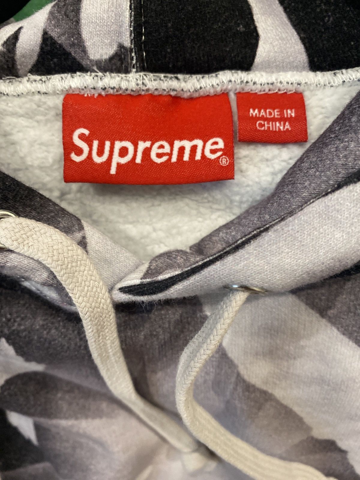 Supreme Supreme SS22 Doves hooded sweatshirt Size US M / EU 48-50 / 2 - 6 Thumbnail