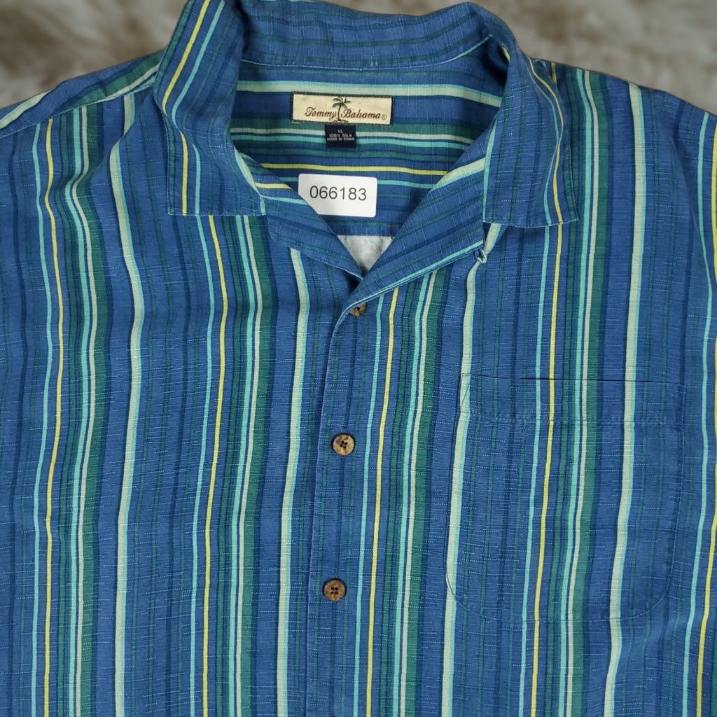 Tommy Bahama Tommy Bahama Shirt Mens XL Blue Striped Silk Hawaiian Button Up Short Sleeve Size US XXL / EU 58 / 5 - 1 Thumbnail