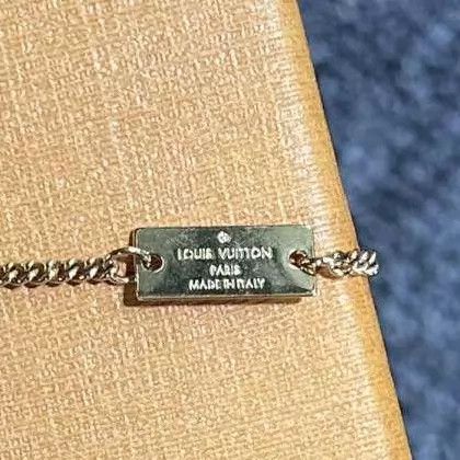 Louis Vuitton LV gold necklace 99 New Size ONE SIZE - 4 Thumbnail