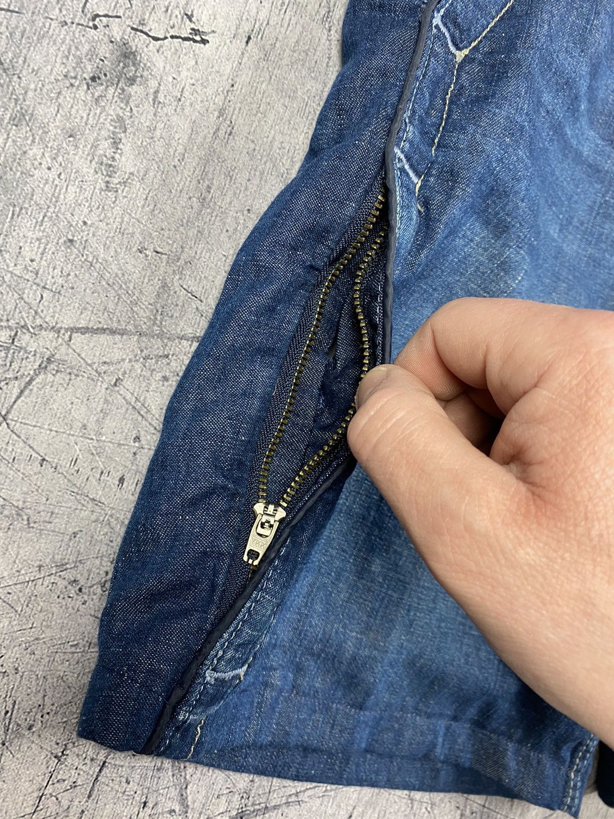 Emporio Armani × Giorgio Armani × Vintage Vintage Armani Jeans Denim Shorts Size US 36 / EU 52 - 5 Thumbnail