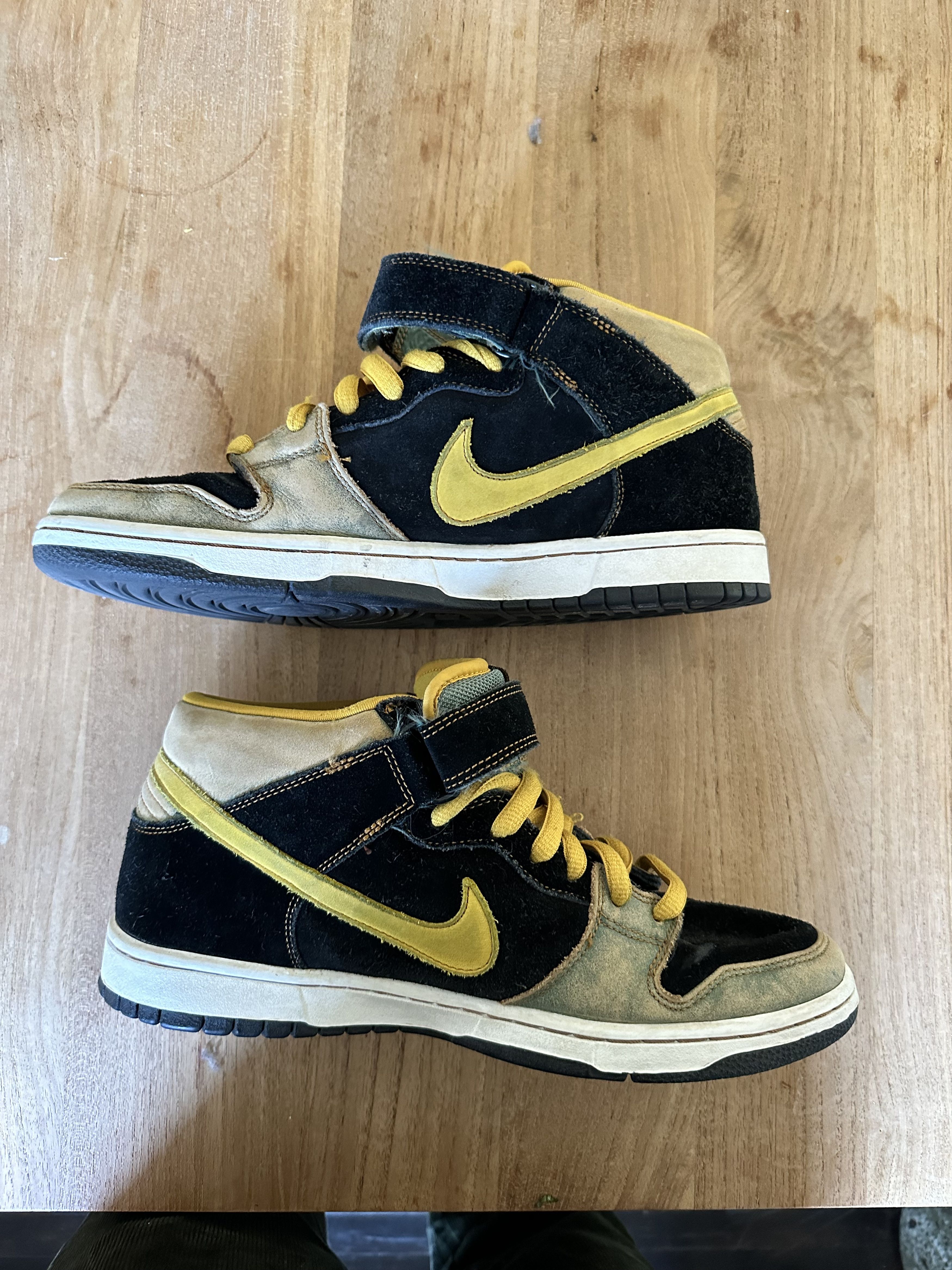 image of Nike Ike Dunk Sb Mid Premium Asbury Park Shoes in Island Teal/Mineral Yellow, Men's (Size 11)