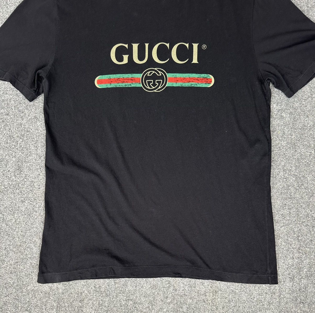 Gucci Gucci - Classic Logo Distressed - Short Sleeve Shirt - Black Size US XL / EU 56 / 4 - 3 Thumbnail
