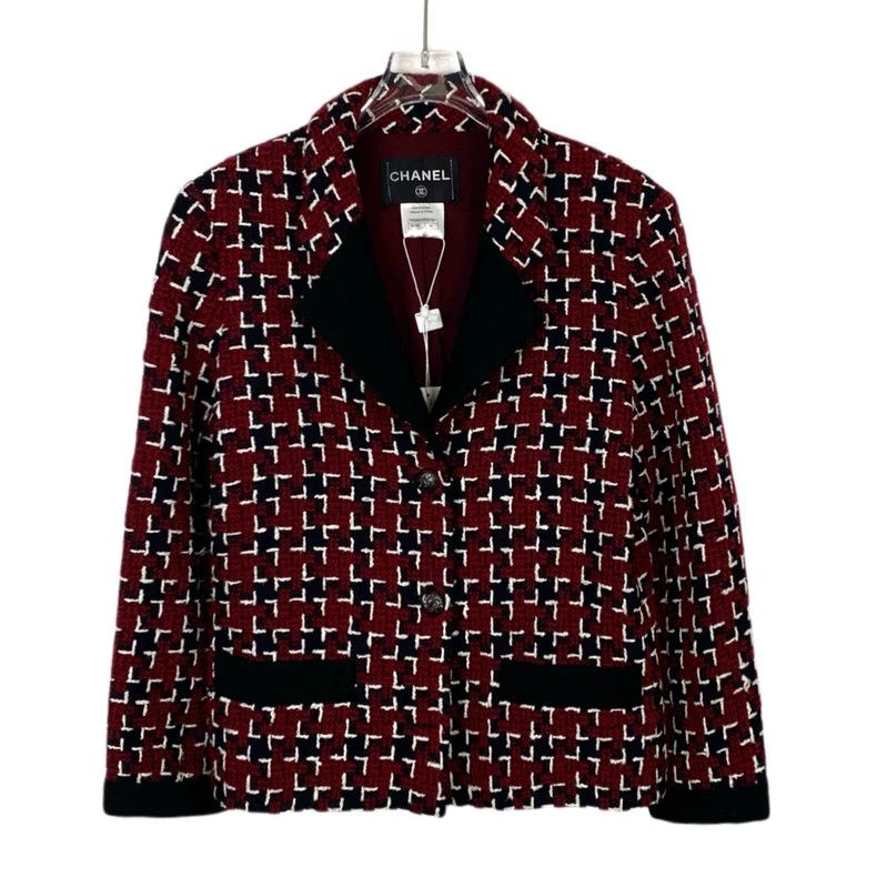 Chanel Red Check Wool Blazer from Chanel-dmc Size US M / EU 48-50 / 2 - 1 Thumbnail