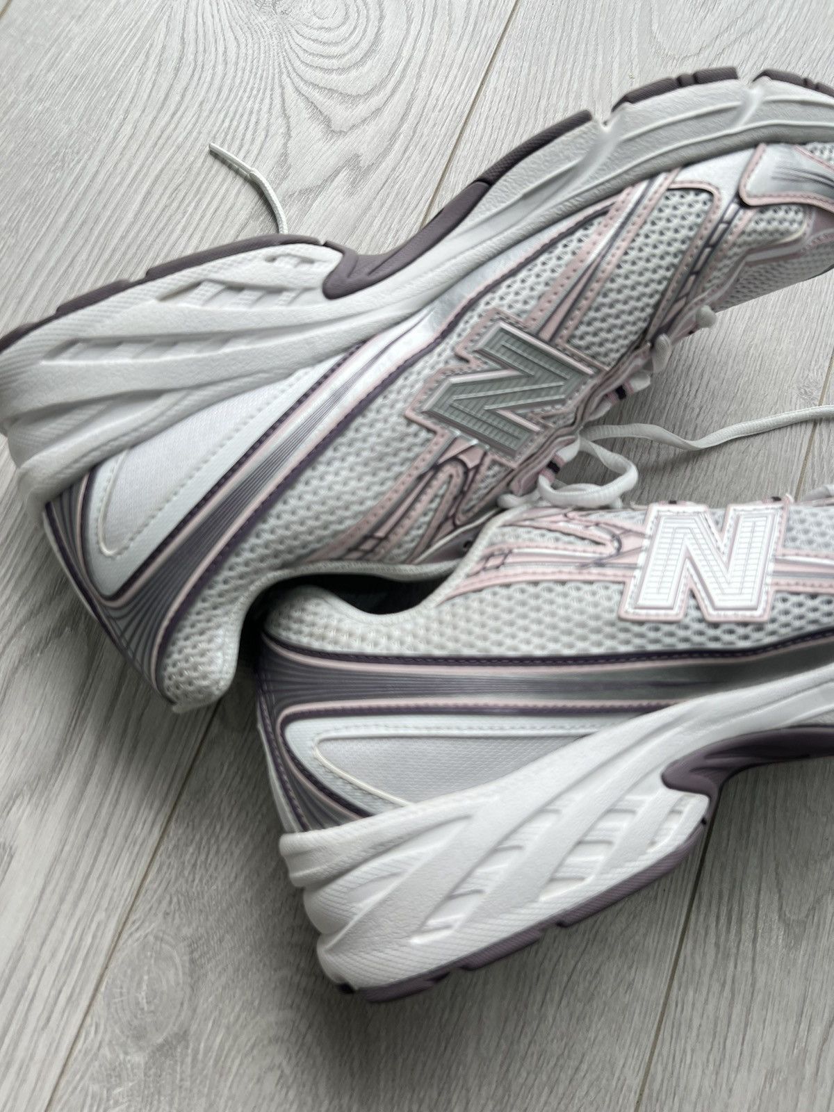 New Balance New Balance Ice Wine 740 Sneakers Shoes Mens 12 Womens 10.5 Size US 10.5 / EU 43-44 - 3 Thumbnail