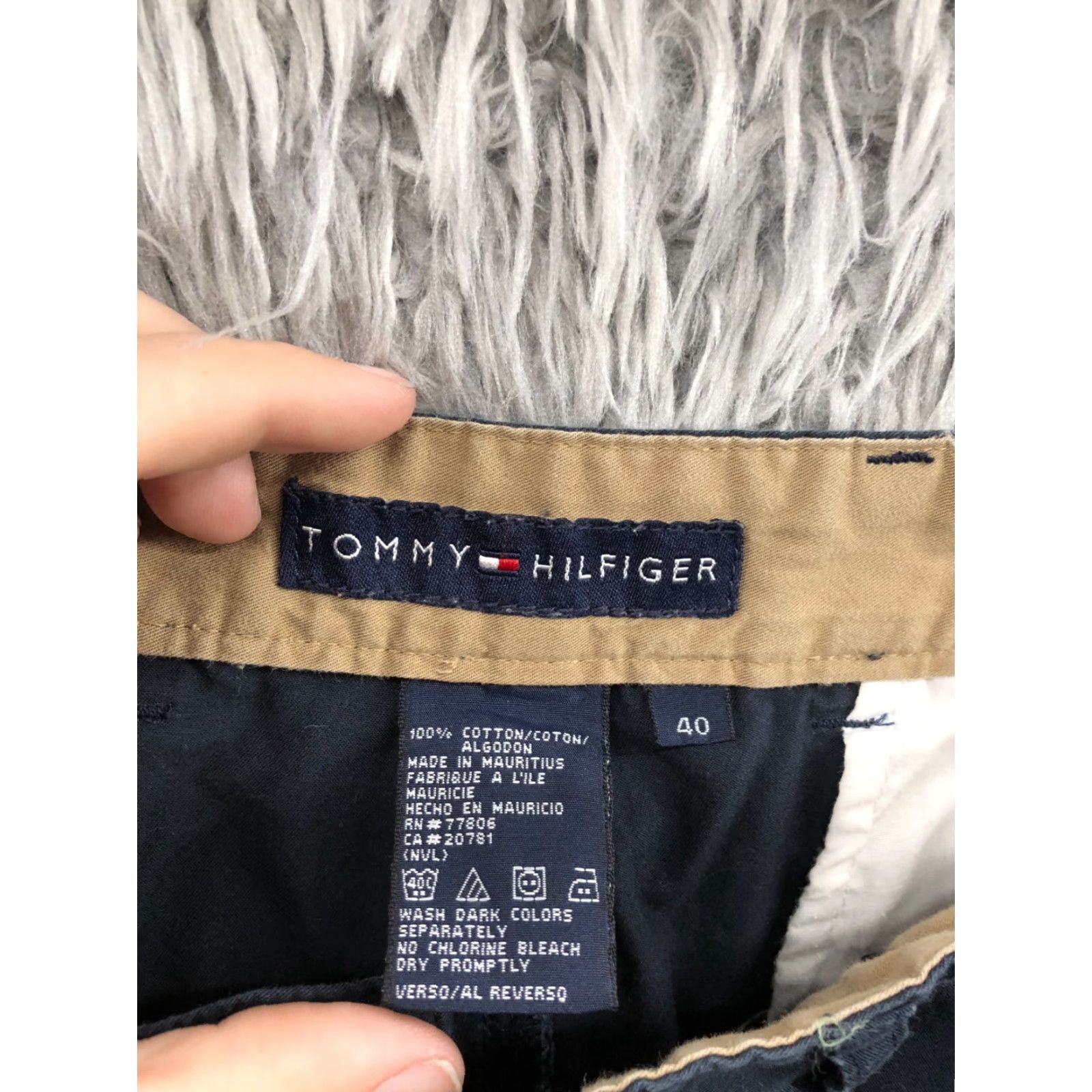 Tommy Hilfiger Tommy Hilfiger Chino Shorts Mens Size 40 Mid Rise Dark Wash Blue Size US 40 / EU 56 - 6 Thumbnail