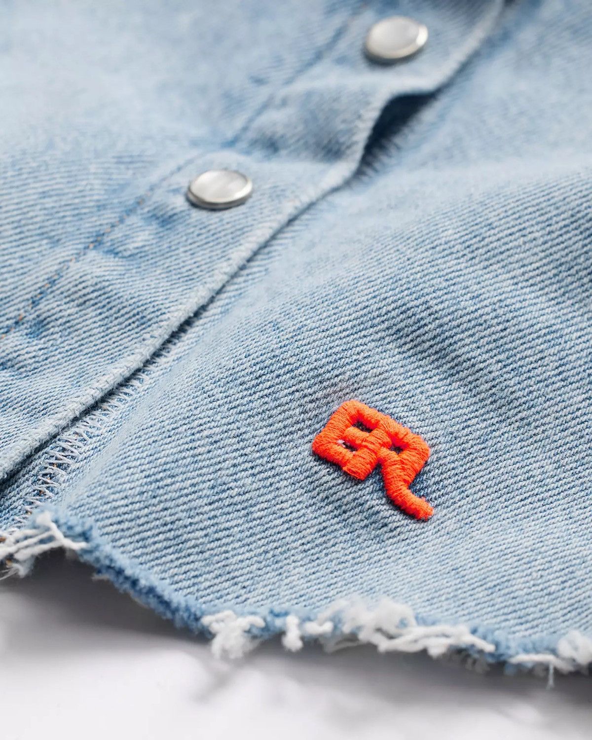 ERL × Levi's LEVI’S® X ERL FITTED DENIM SHIRT Size XS / US 0-2 / IT 36-38 - 2 Thumbnail