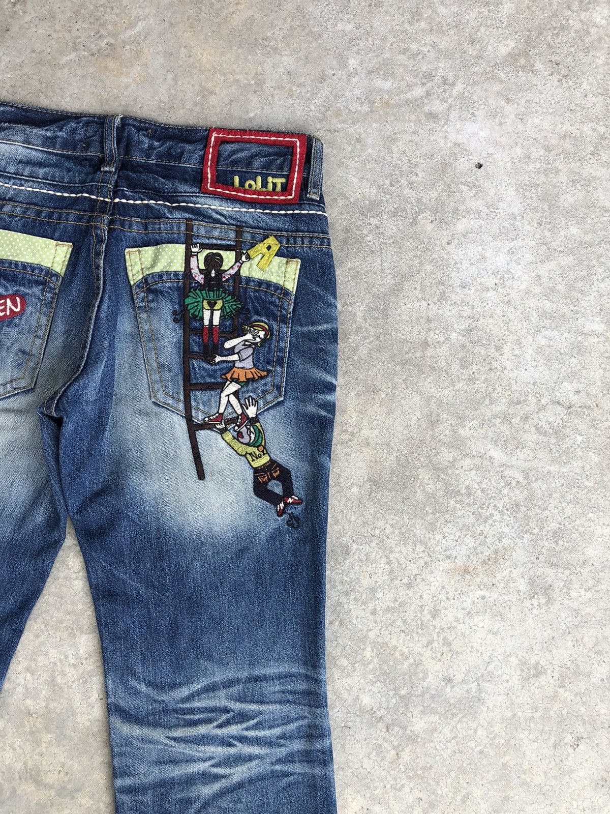 Japanese Brand Yoshitomo Nara Lolita Distressed Jeans Size US 31 - 5 Thumbnail