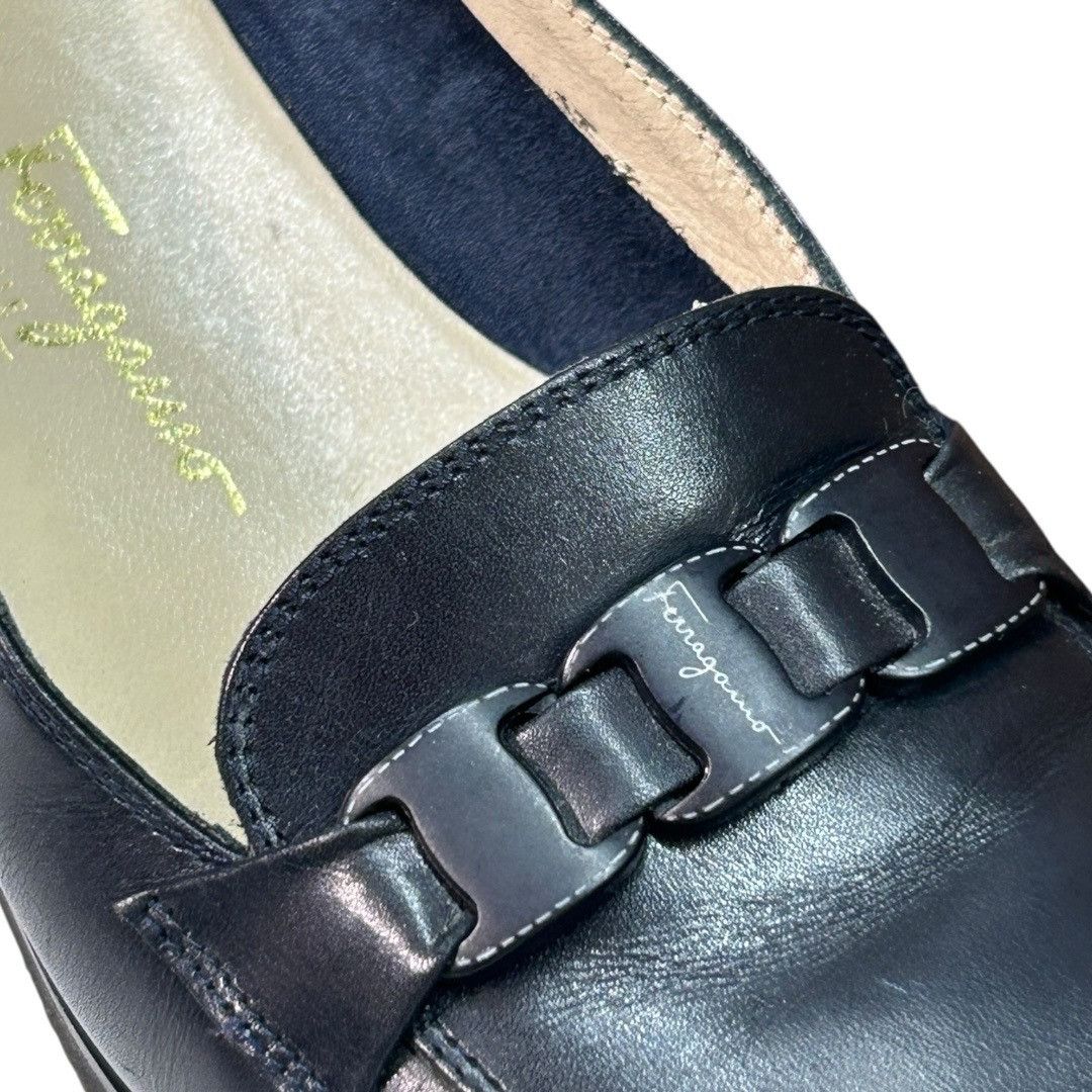 Salvatore Ferragamo Salvatore Ferragamo Navy Leather Loafers w/ Ferragamo logo b Size US 10 / IT 40 - 1 Thumbnail