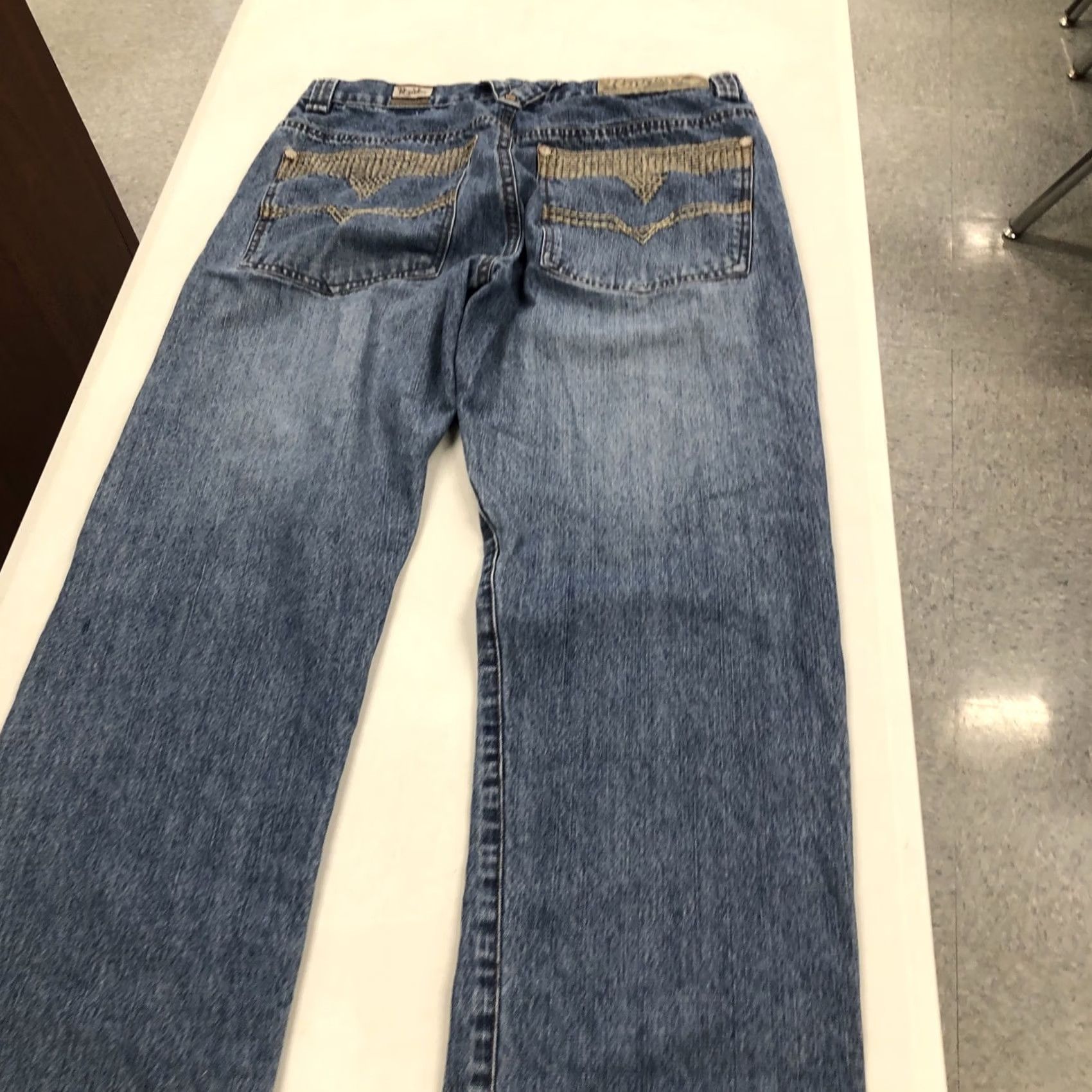 Vintage Raider Jeans Mens 32 x 29.5 Blue Baggy Embroidered Logo 5-Pocket Wide-Leg Distressed Hip Hop Skater Vintage Jeans Mens Regular Size US 32 / EU 48 - 7 Thumbnail