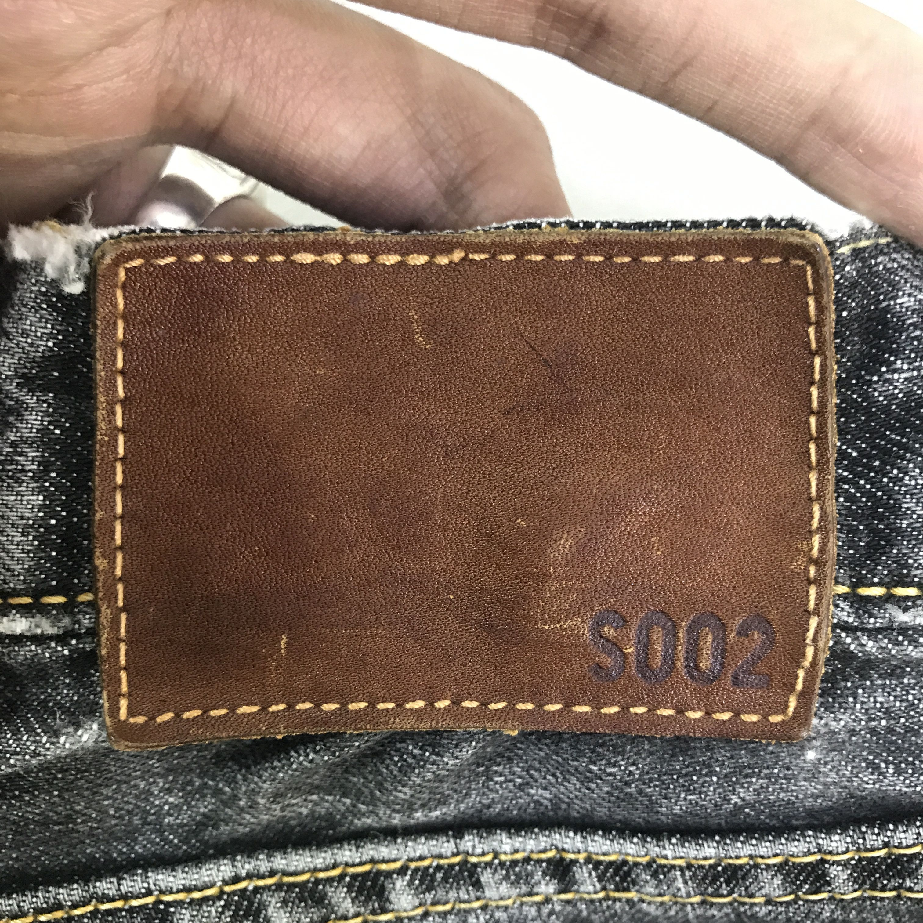 Japanese Brand 002 Vtg Uniqlo Black denim distressed Jeans pants K130B23 Size US 33 - 14 Thumbnail
