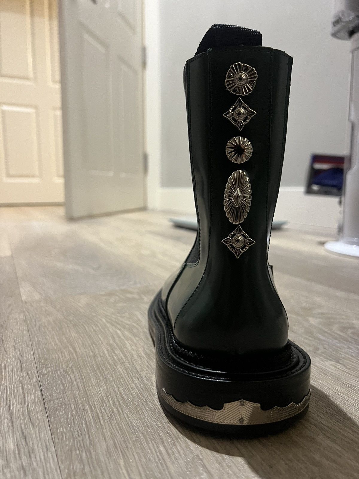 Toga Virilis Archives Hardware Chealsea Boots