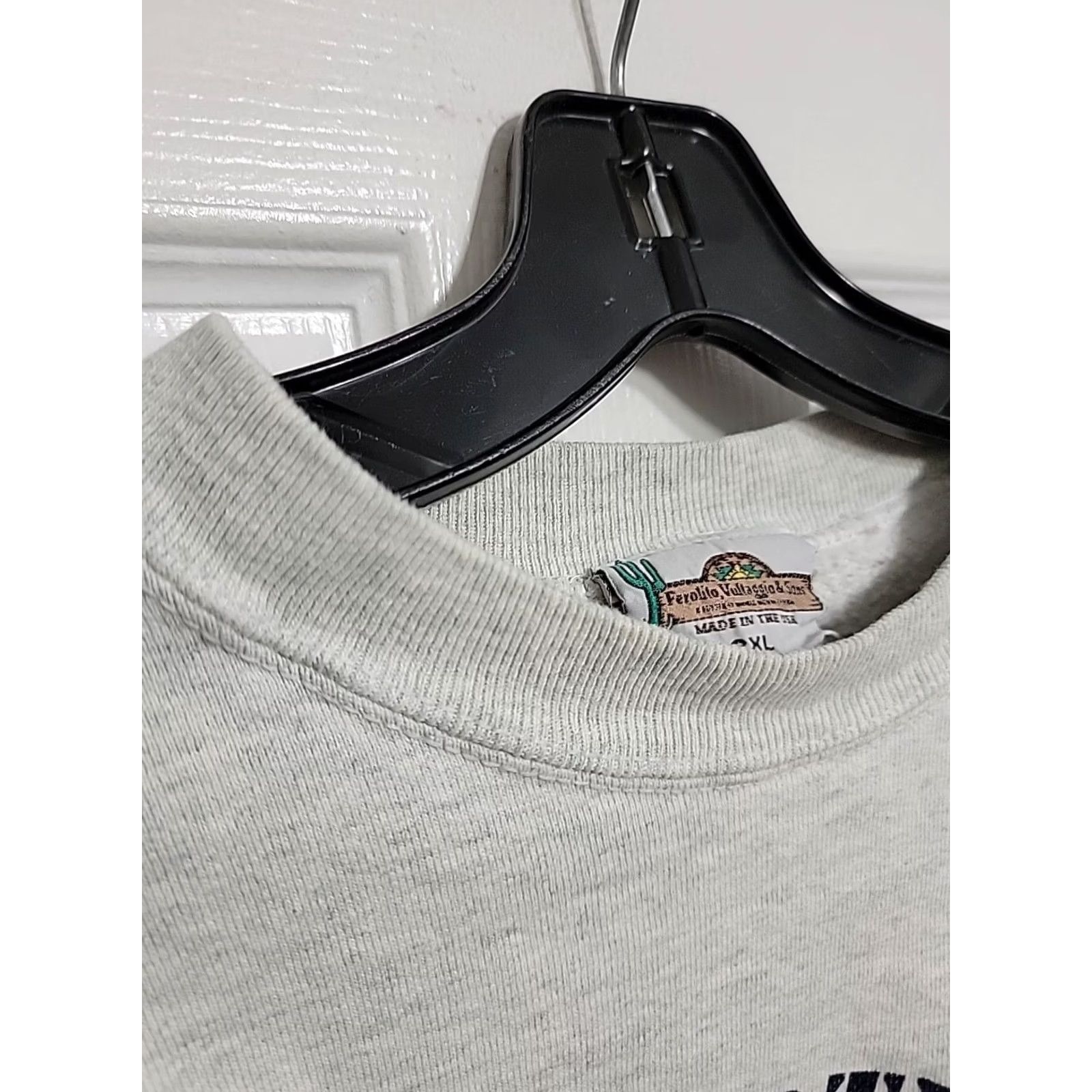 Vintage VINTAGE Ferolito, Valfaggio & Sons Arizona Beverage Co MADE USA Crewneck Sweatshirt Gray 2XL Mens Sweatshirt Size US XXL / EU 58 / 5 - 8 Thumbnail