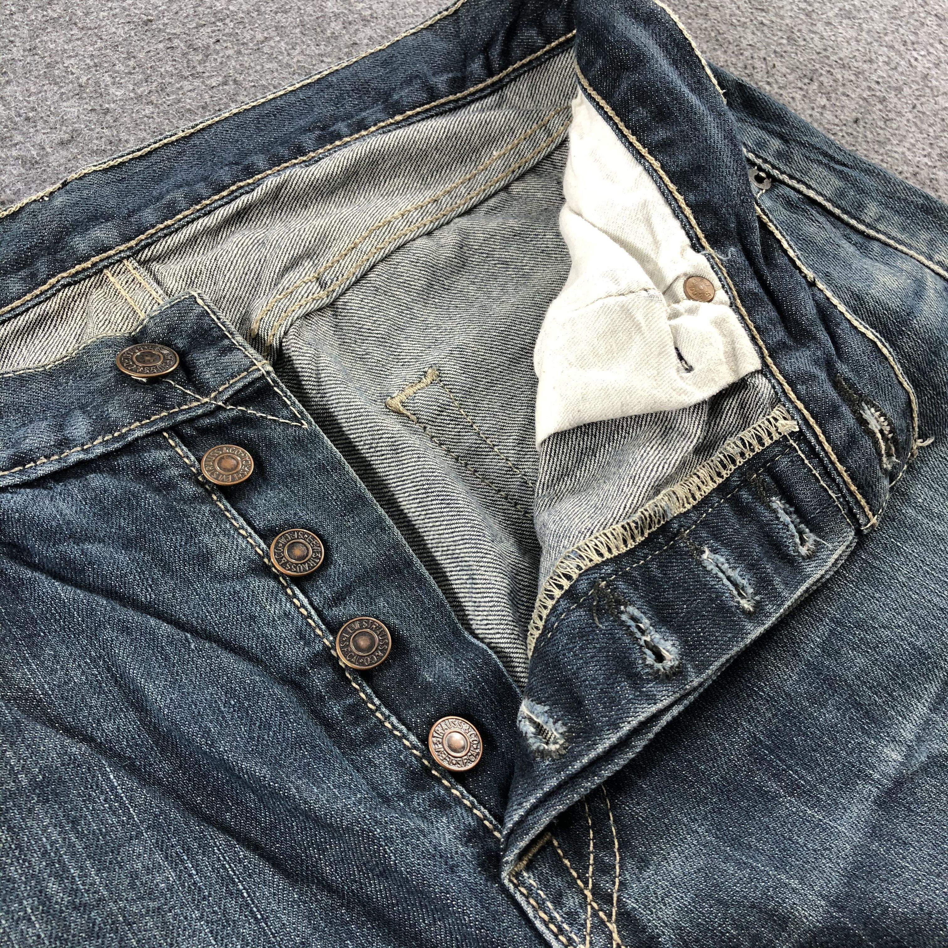 Levi's Vintage Faded Black Levis 501 Jeans-J2646 Size US 33 - 10 Thumbnail