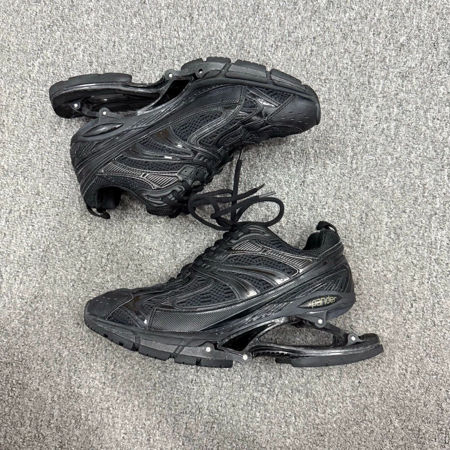 Balenciaga xpander black trainers 39