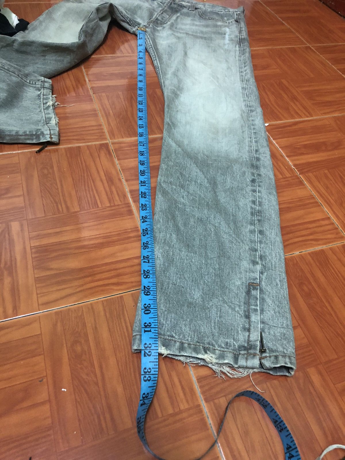 Hysteric Glamour The Hysteric XXX Hysteric Glamour Distressed Grey Denim Jean Size US 32 / EU 48 - 15 Thumbnail