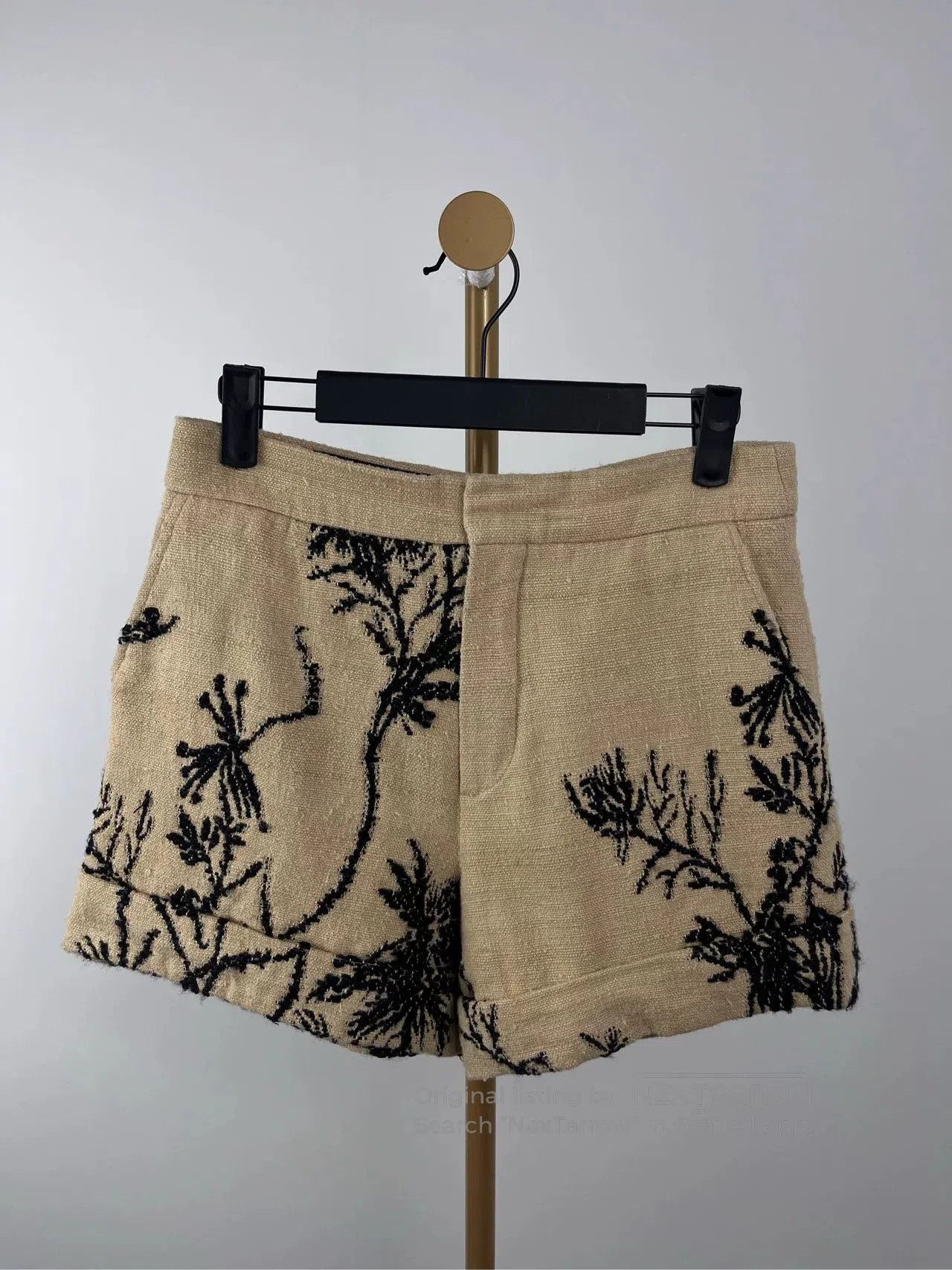 dior beige woven print shorts size 34.