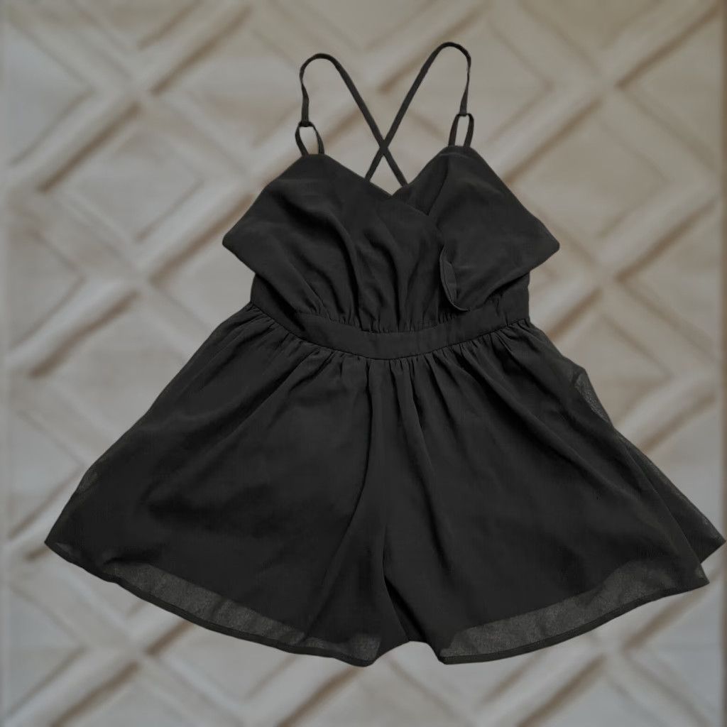 Vintage L' Atiste Romper Womens M Backless Solid Black Beach Summer Casual V-Neck Sleeveless Strappy Sleeve Polyester One-Piece Size 32" / US 10 / IT 46 - 1 Thumbnail