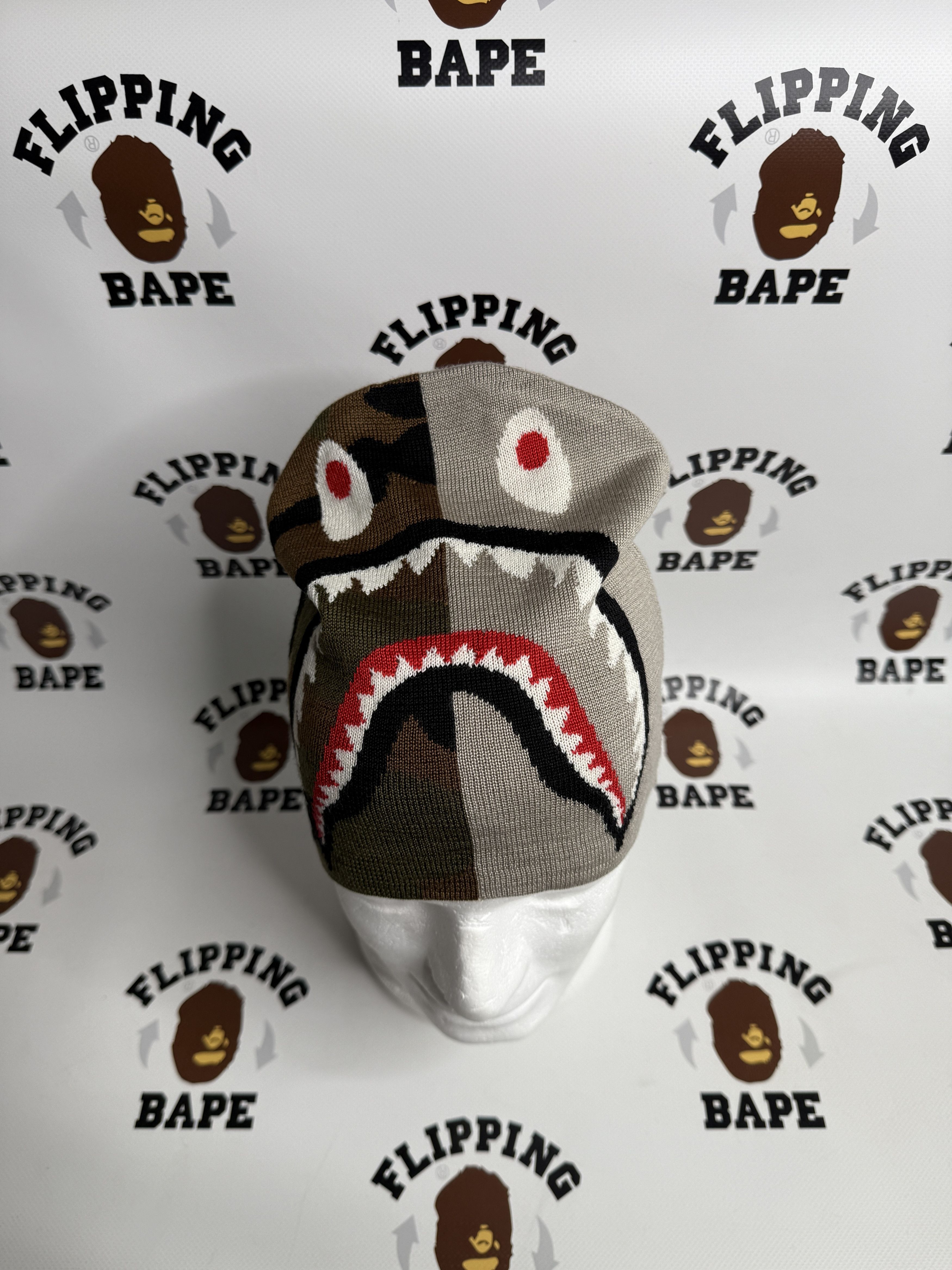 Bape BAPE 1ST SHARK KNIT CAP Size ONE SIZE - 1 Thumbnail