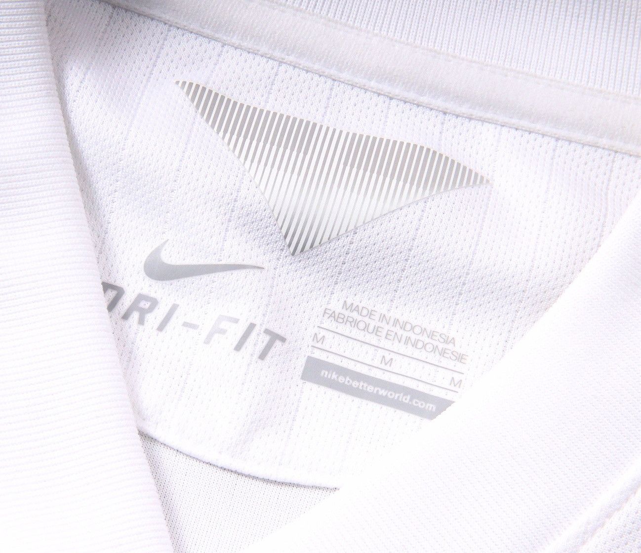 Nike Nike Vintage England Soccer Football White Tee T Shirt M Size US M / EU 48-50 / 2 - 4 Thumbnail