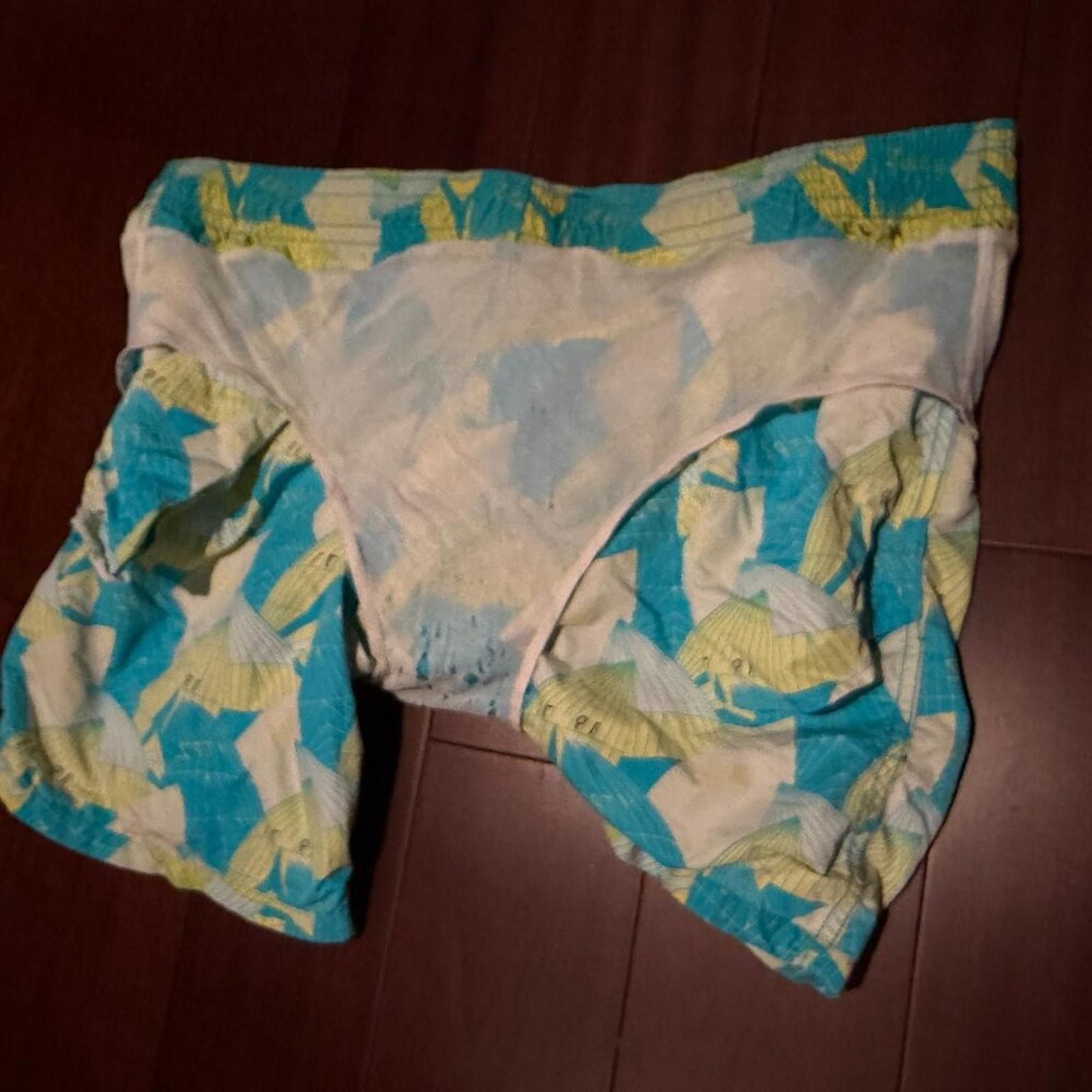 Vilebrequin Vilebrequin Men Swim Shorts Size XL Graphic Print 8/10 Size US 36 / EU 52 - 6 Thumbnail