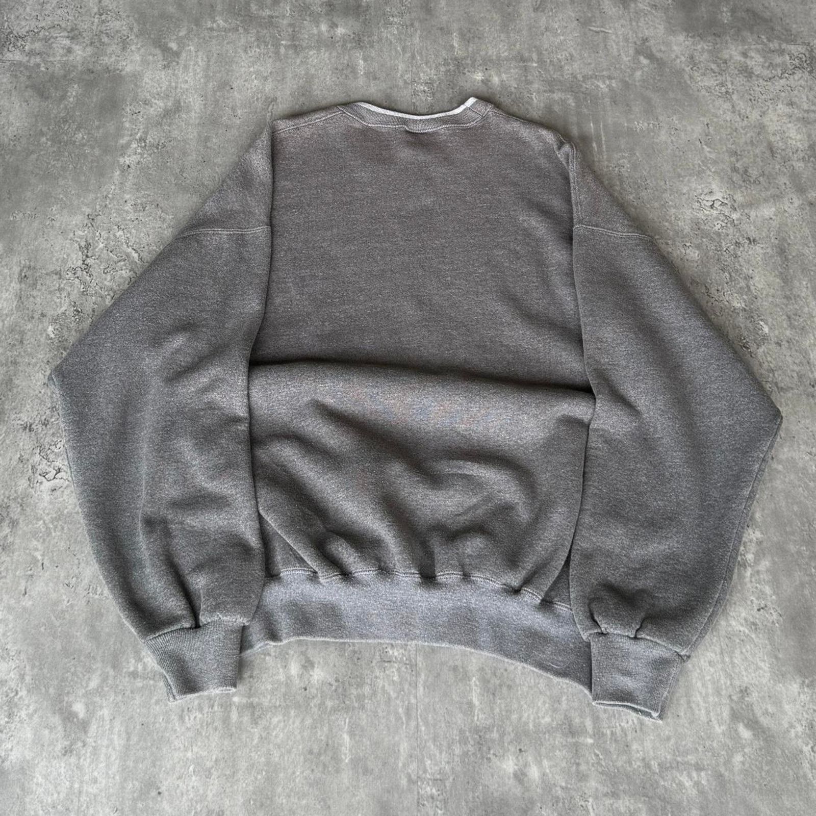 Jerzees × Vintage Vintage 90s Jerzees Made In USA Grey Crewneck Sweatshirt Size US XXL / EU 58 / 5 - 2 Thumbnail