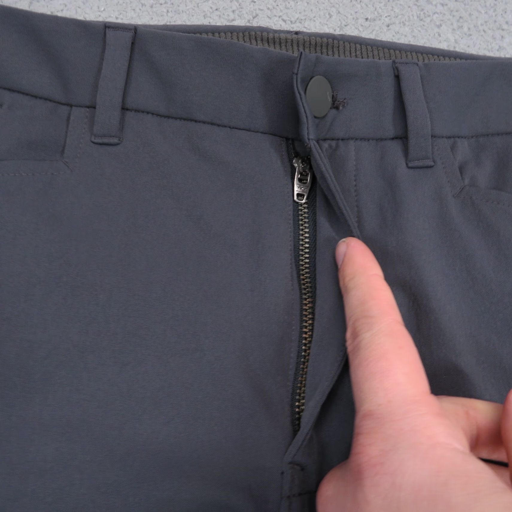 Vintage REI Co-op Pants Men 32x32 Slim Charcoal Grey UPF Commuter Work Travel Flex Chino Size US 32 / EU 48 - 6 Thumbnail