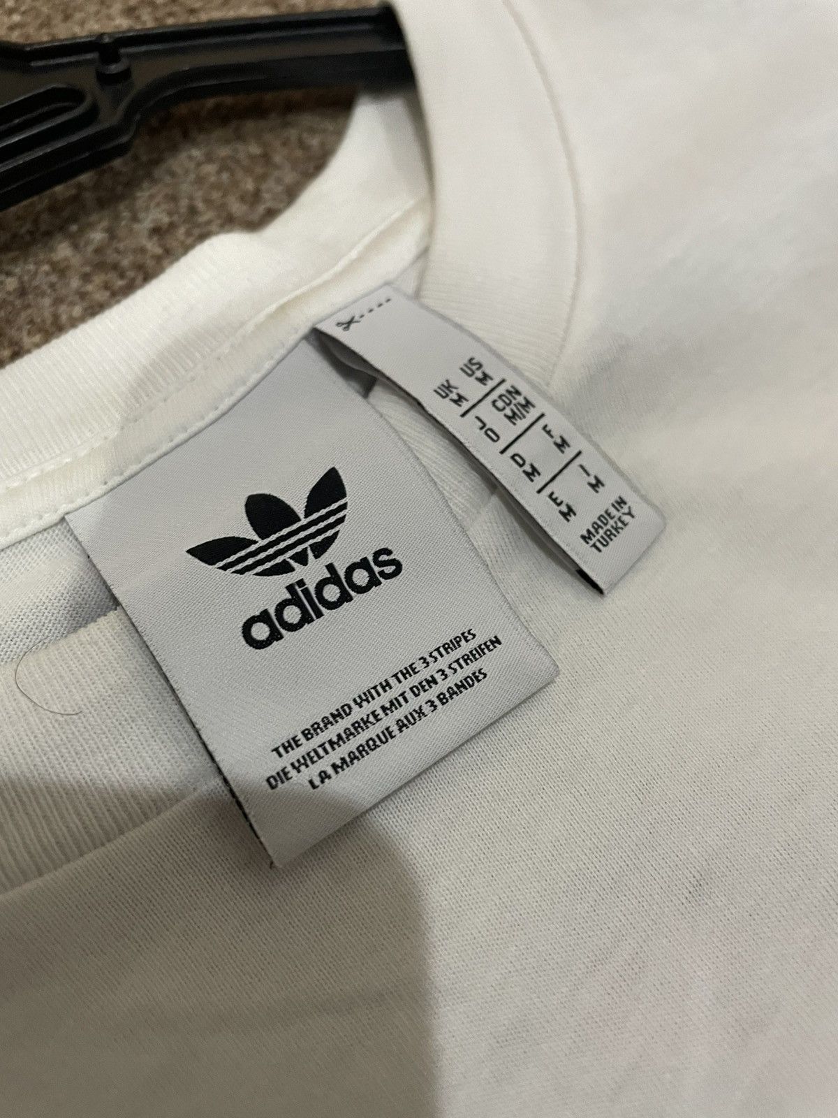 Adidas ADIDAS ORIGINAL BIG PRINT SHIRT Size US M / EU 48-50 / 2 - 3 Thumbnail