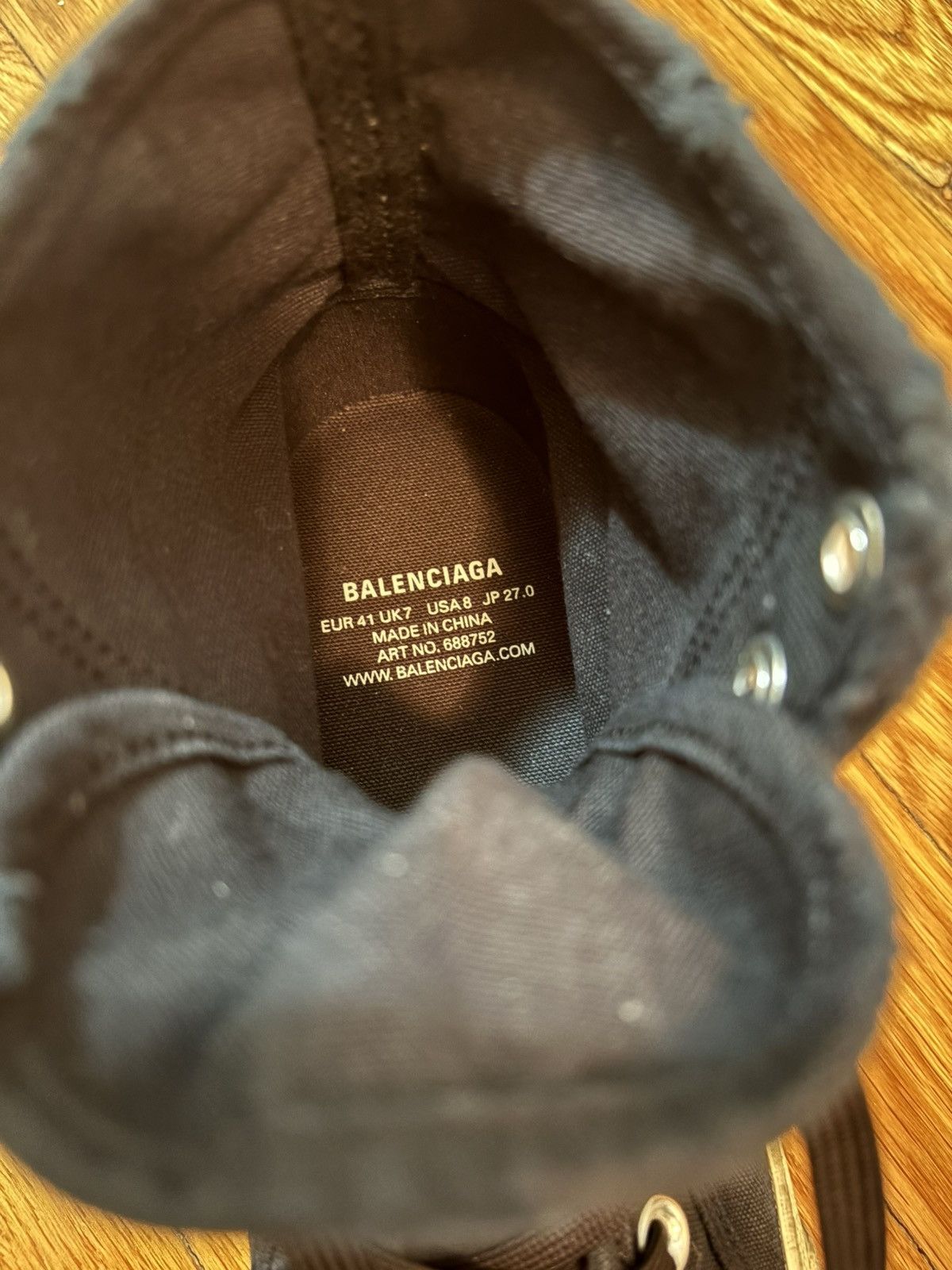 Balenciaga Balenciaga Distressed Sneakers Size US 8.5 / EU 41-42 - 10 Thumbnail