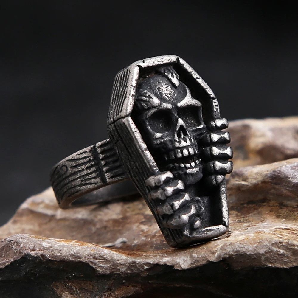 Vintage Black Vampire Skull Ring Size ONE SIZE - 4 Thumbnail