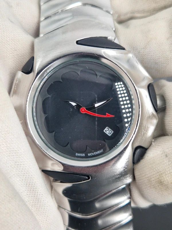 Y2K Retro Stainless Steel Blade Style Watch Black Dial