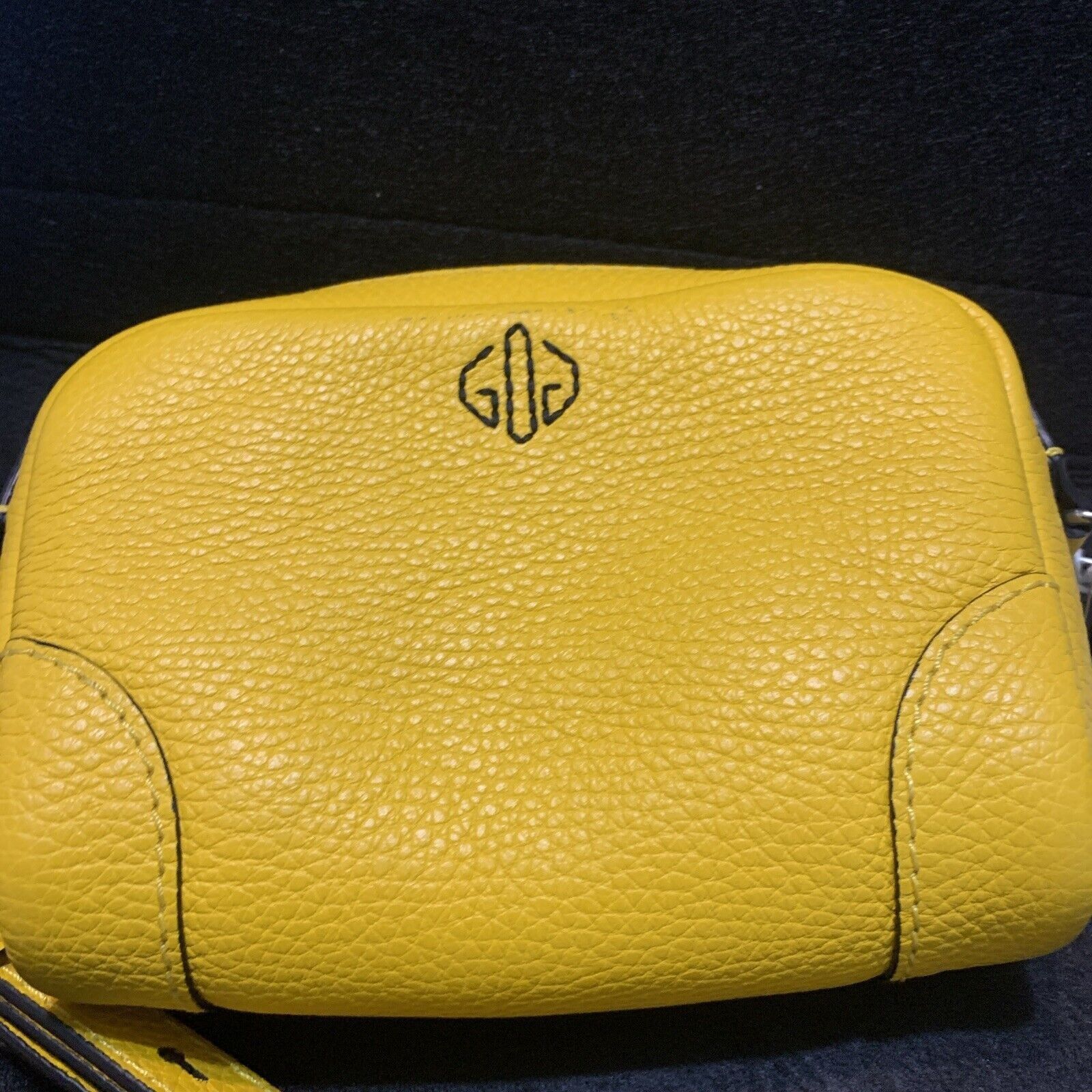 Golden Goose Golden Goose Unisex Small Purse Wristlet Handbag Clutch Saff Size ONE SIZE - 4 Thumbnail