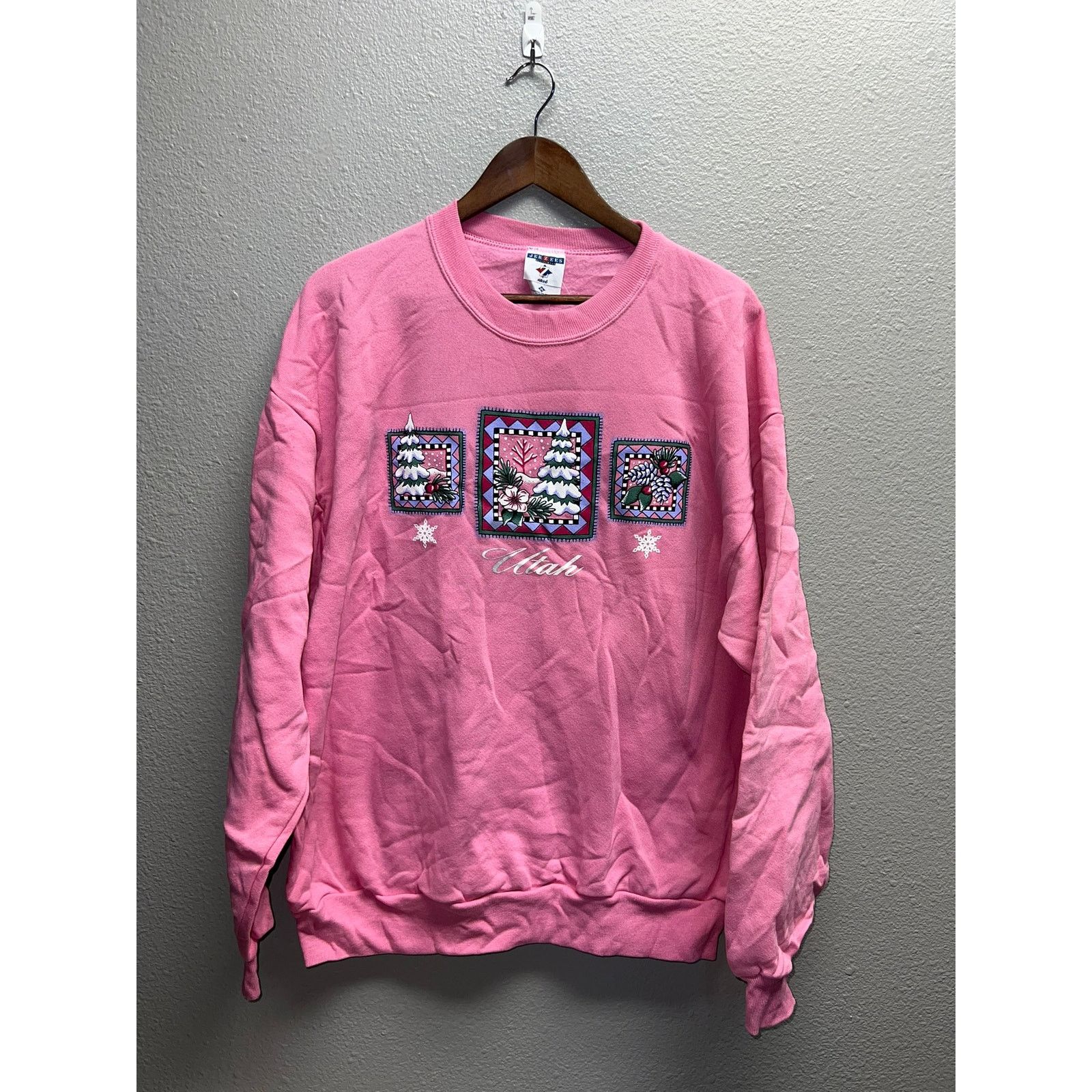 Vintage Vintage Utah Sweatshirt Winter Pink Crewneck Jerzees 90s XL Size US XL / EU 56 / 4 - 1 Thumbnail