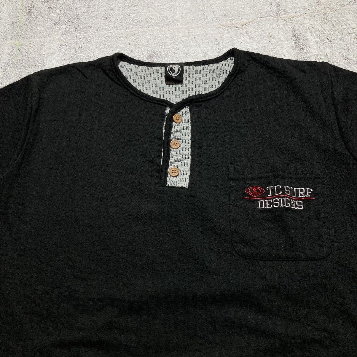 Japanese Brand 2000s T&C Surf Pocket Logo Traditional Tee Gothic Punk Style Size US M / EU 48-50 / 2 - 3 Thumbnail
