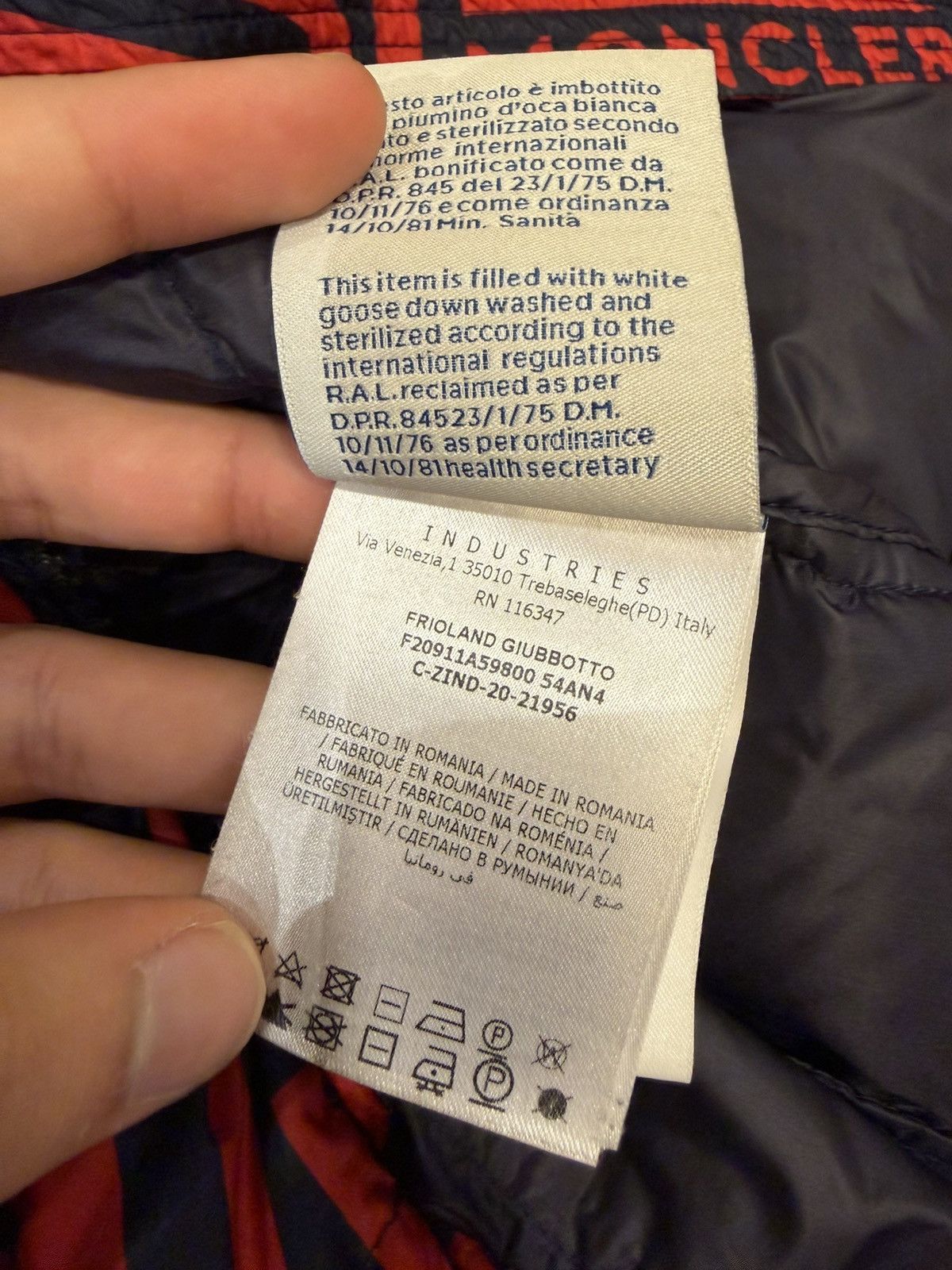 Moncler Moncler Frioland Guibbotto Monogram Down Jacket Size US XL / EU 56 / 4 - 3 Thumbnail
