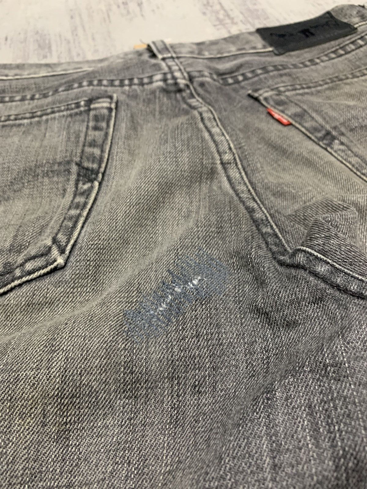 Levi's Vintage Levi's Washed Grey Flared Bootcut Jeans Y2K Red Tab Size US 32 / EU 48 - 13 Thumbnail
